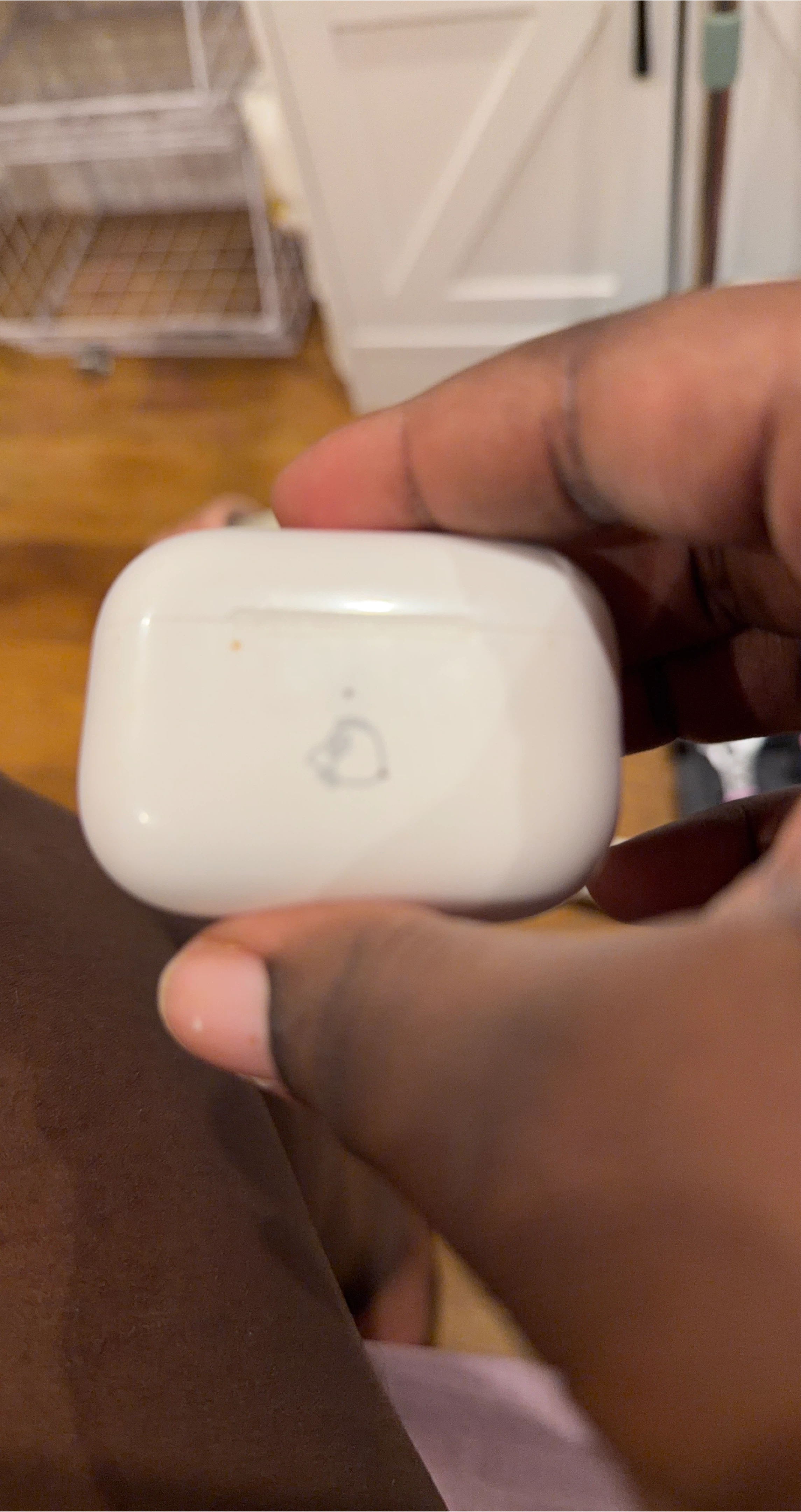 Used AirPods Pro 1st gen Case