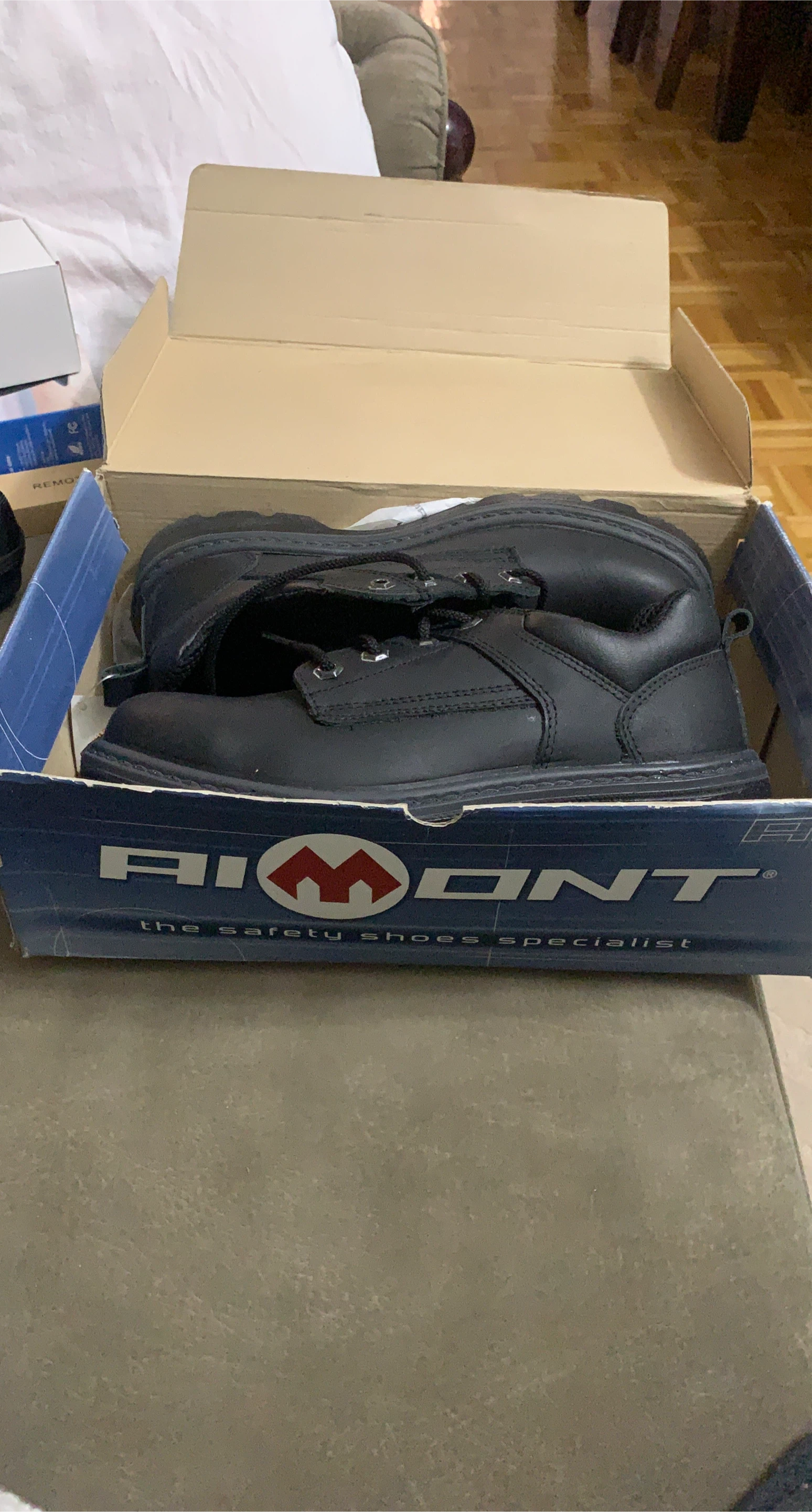 Aimont Safety Shoes  size