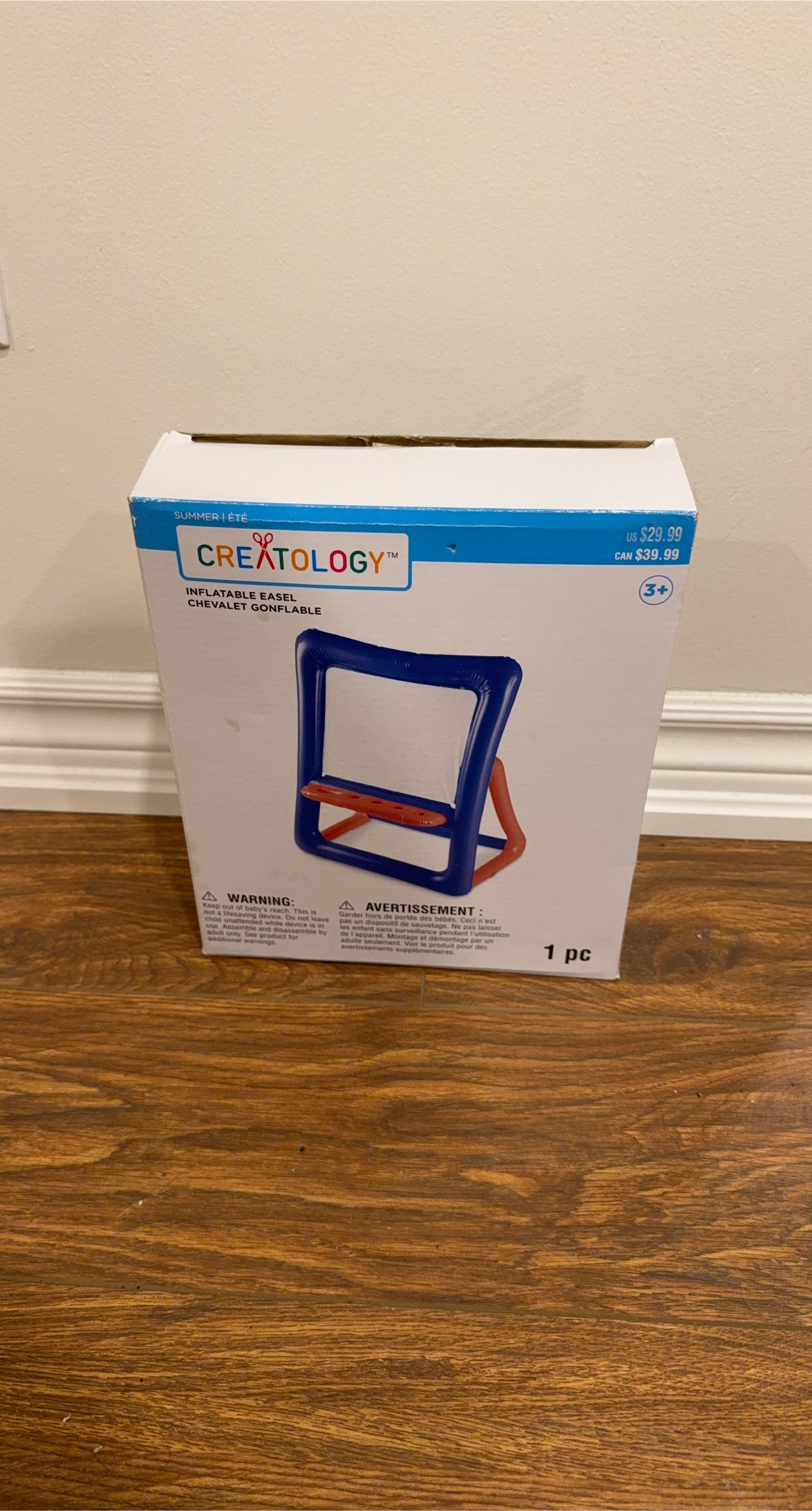 Creatology Inflatable Easel - New in Box!