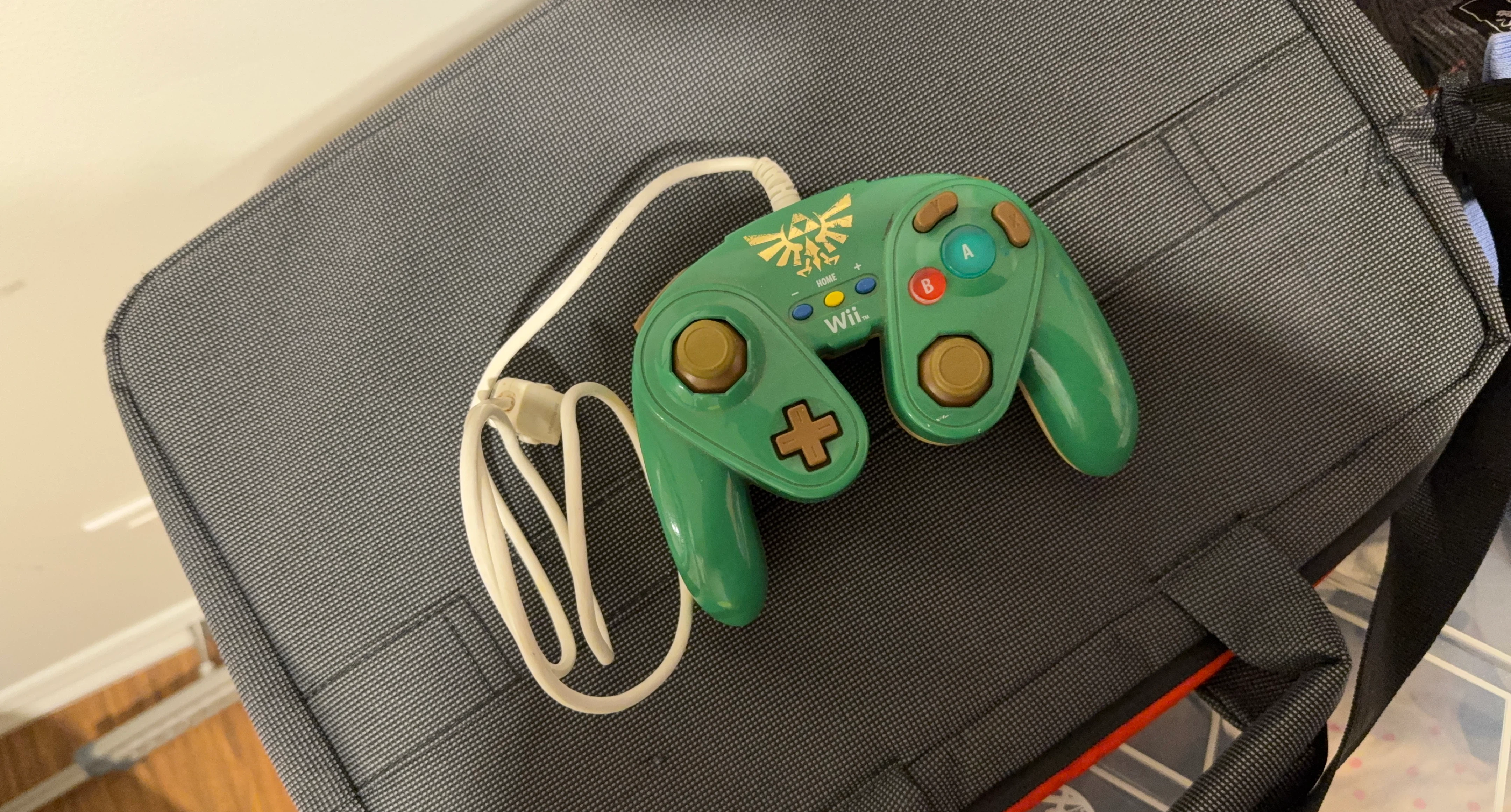 Legend of Zelda GameCube Controller - Green