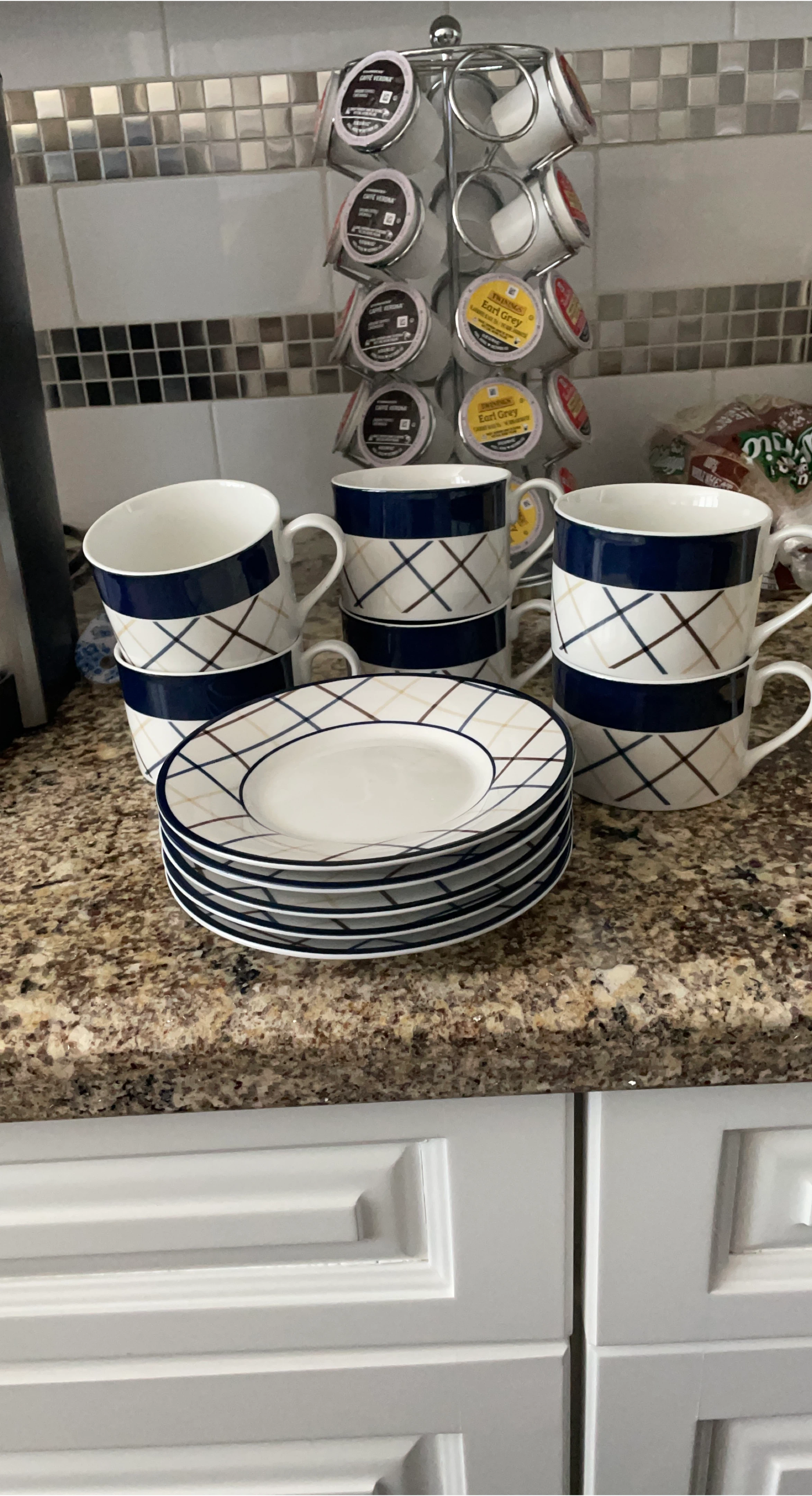 Mugs and Plates Set - Blue & White