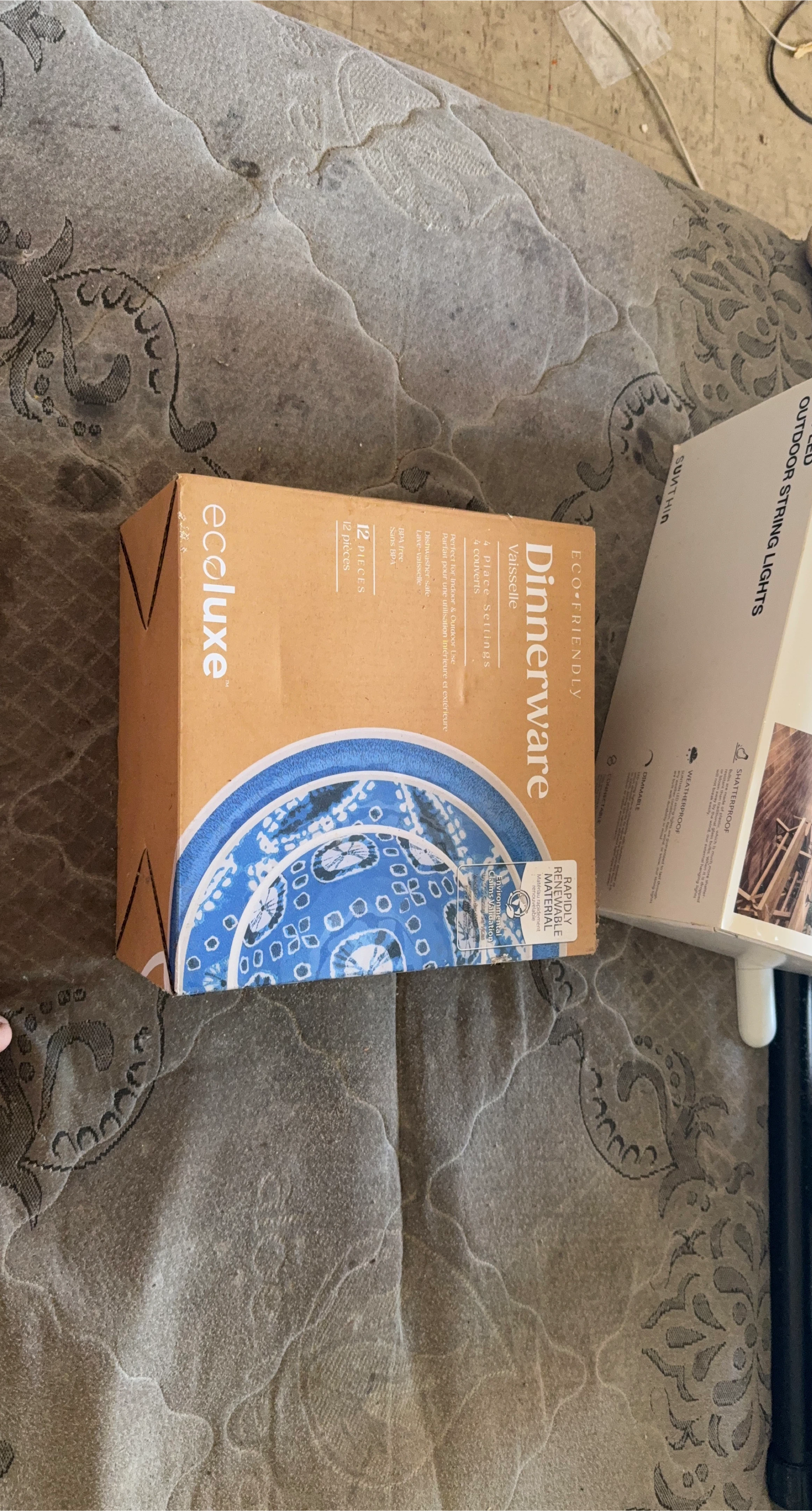 Ecoluxe 12-Piece Dinnerware Set - New in Box!