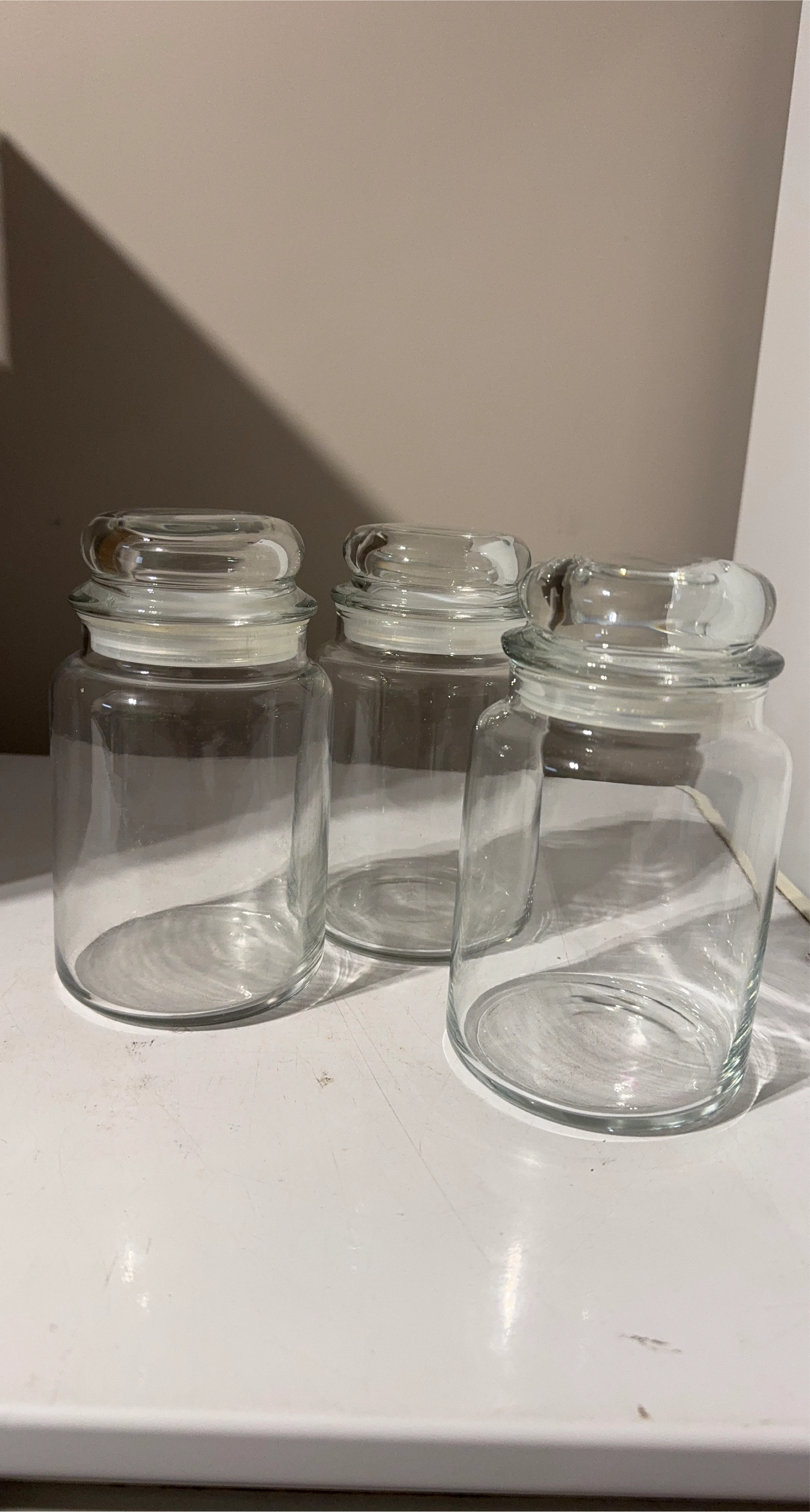 Set of 3 Glass Jars with Lids