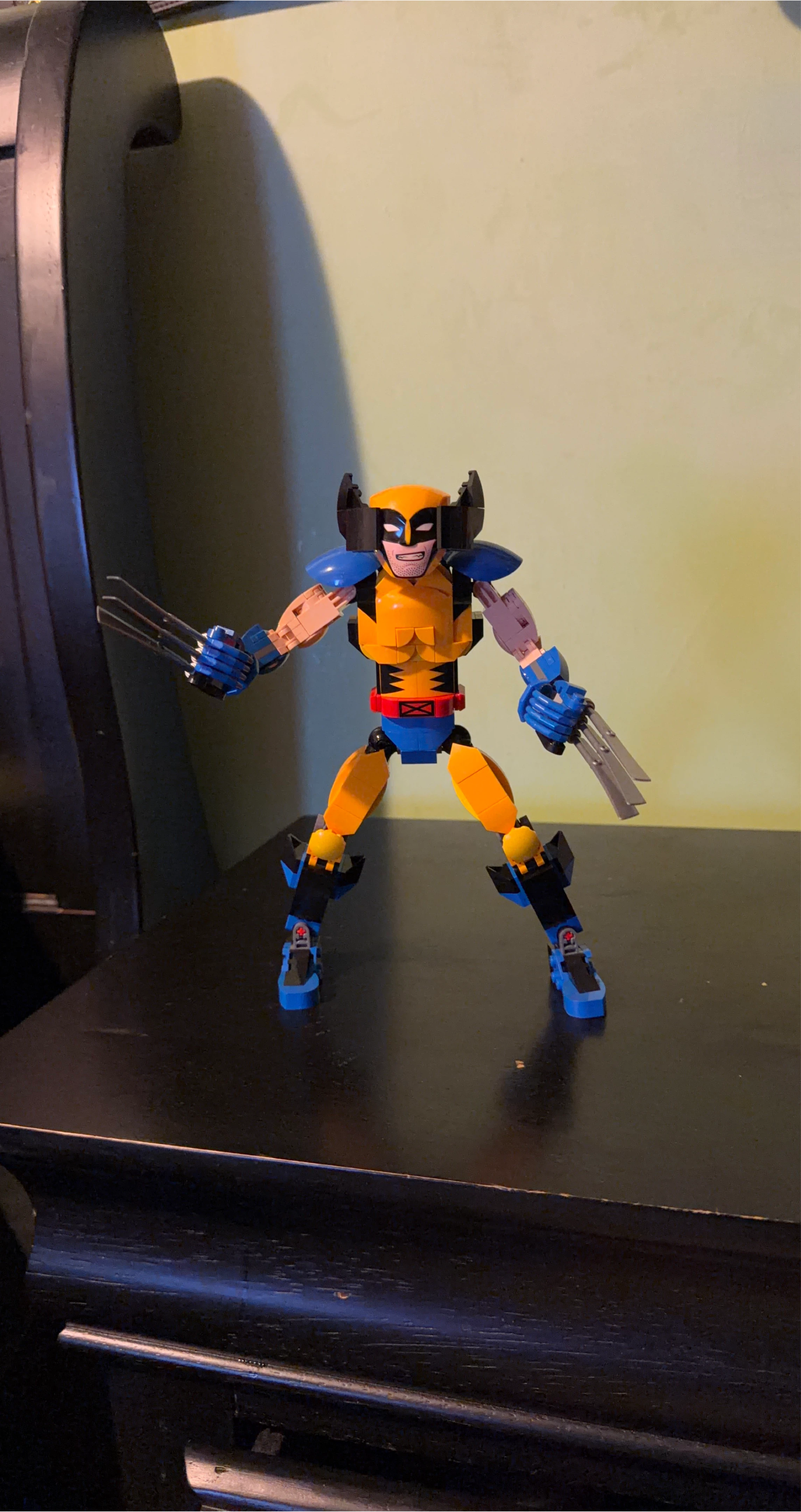LEGO Marvel Wolverine Construction Figure 76257
