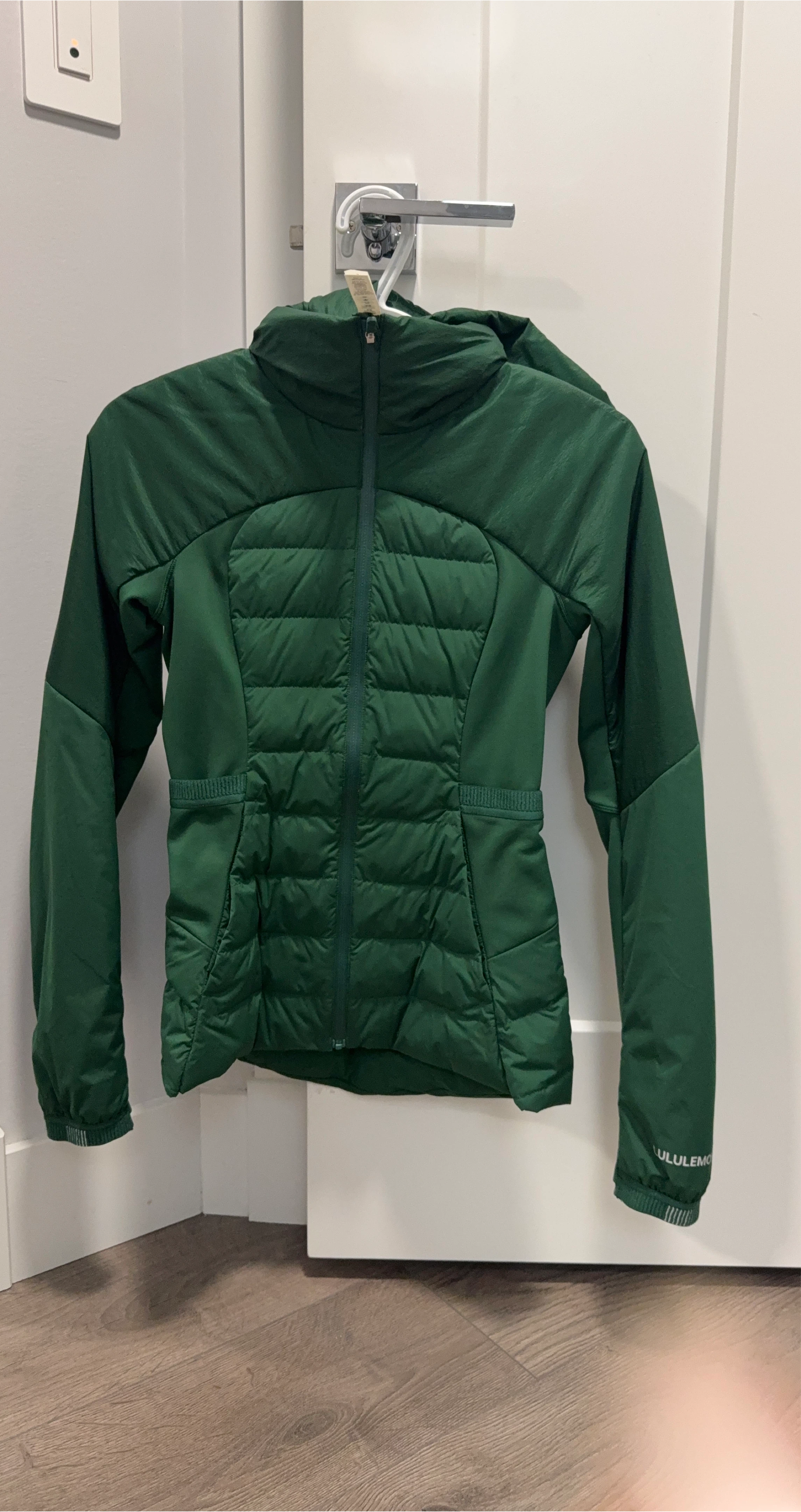 Lululemon Down For It All Jacket - Green, Size 6