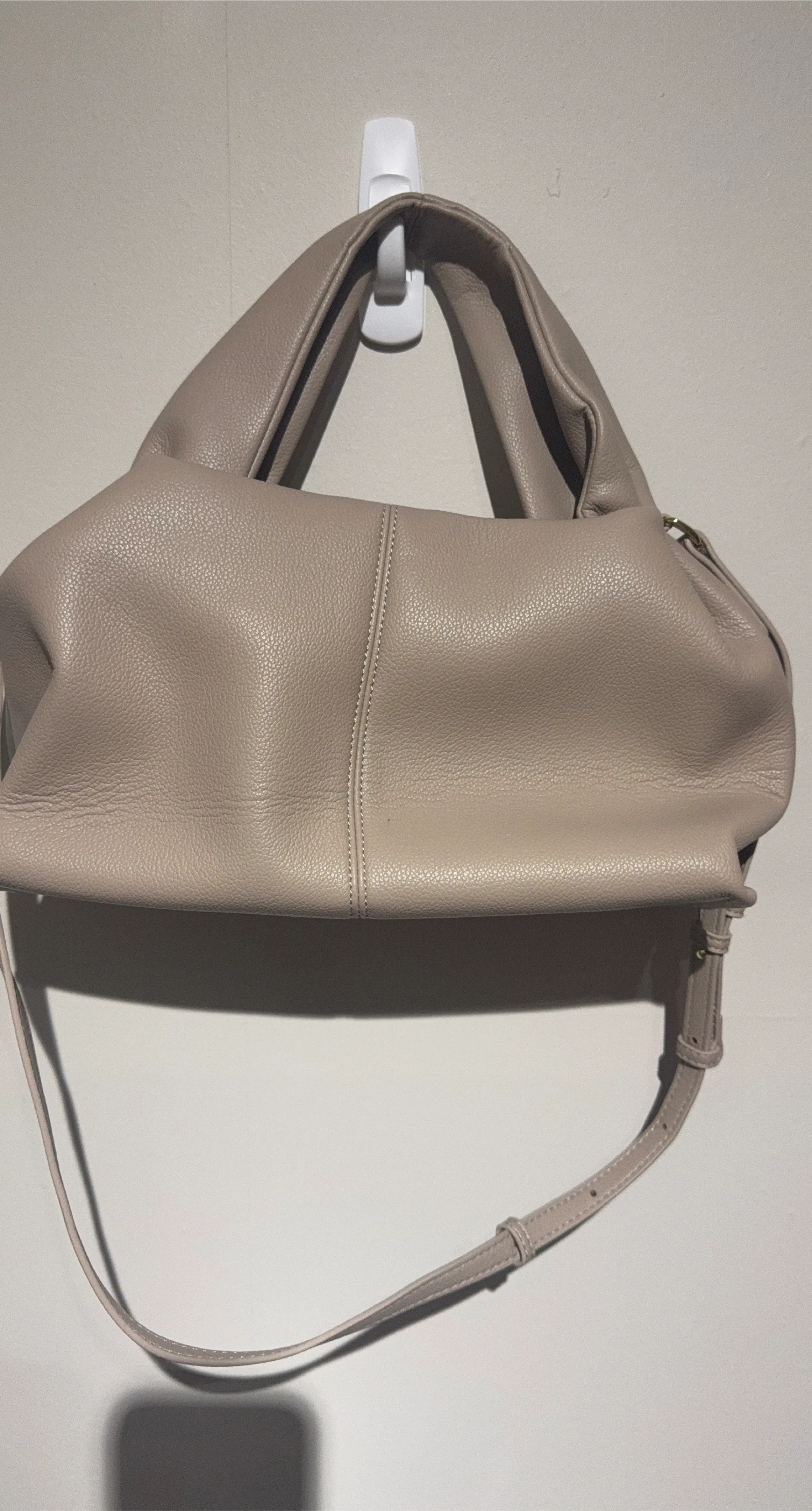 Beige Leather handbag Bag