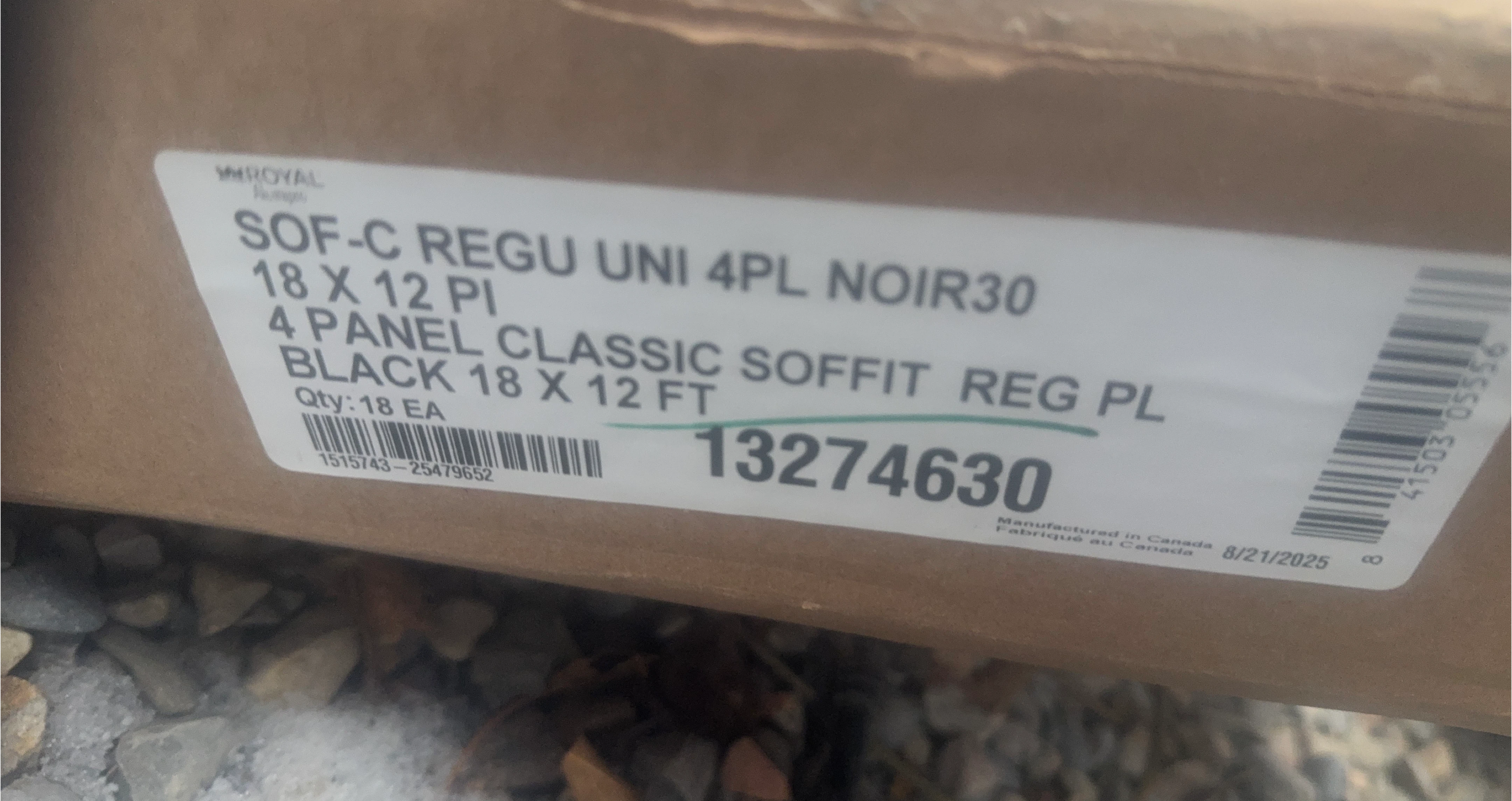 Royal Building 4 Panel Classic Soffit - Black 18x12 FT