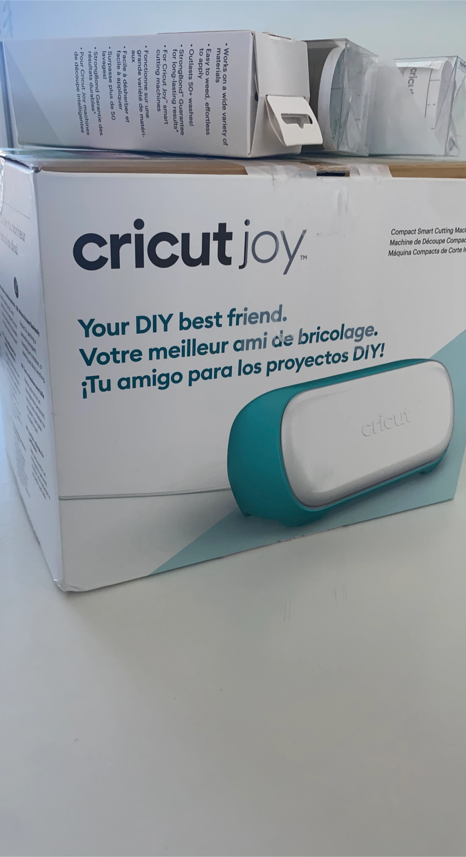 Cricut Joy Compact Smart Cutting Machine + Supplies