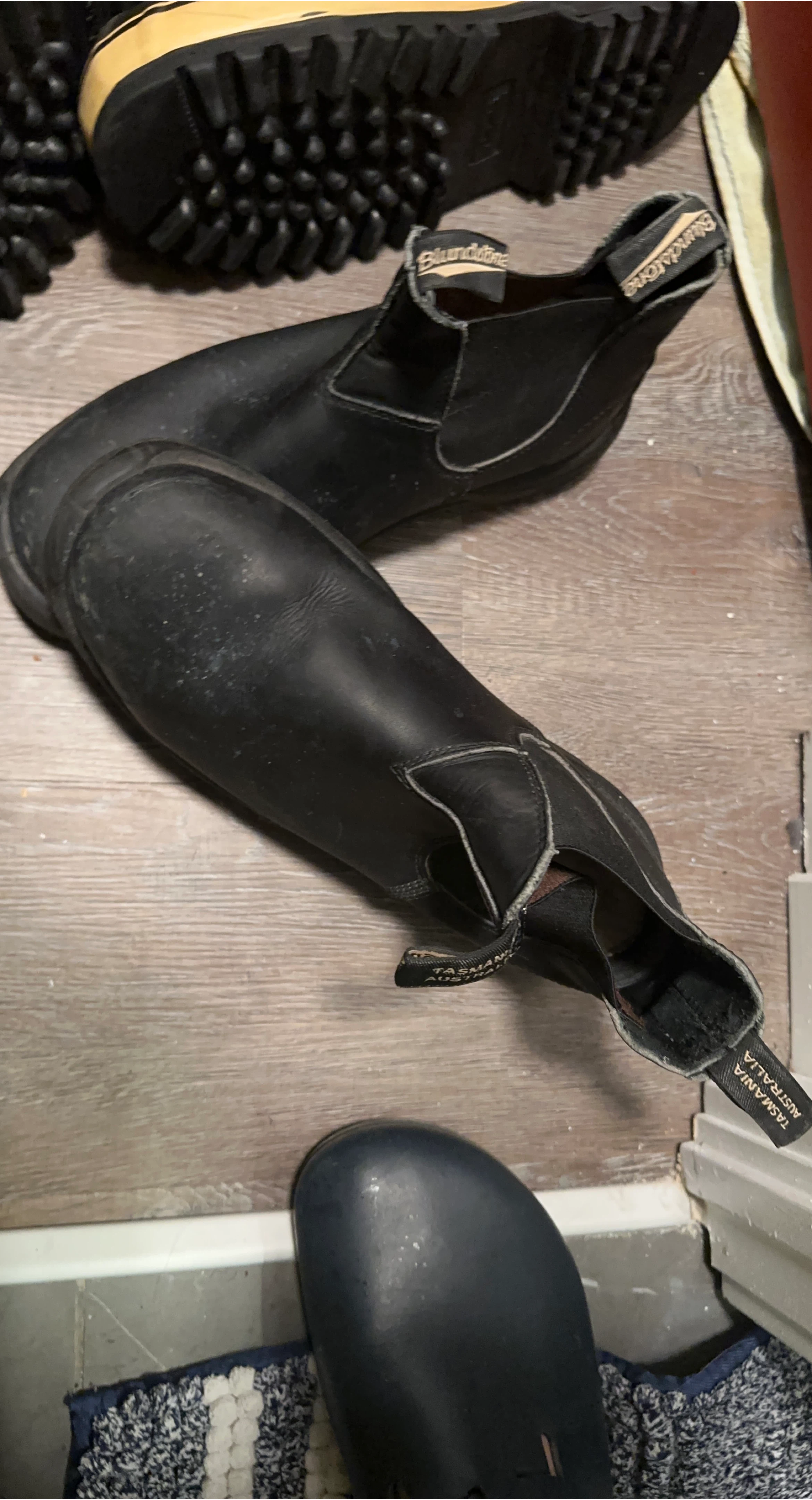 Blundstone Black Leather Boots image indicator(1)