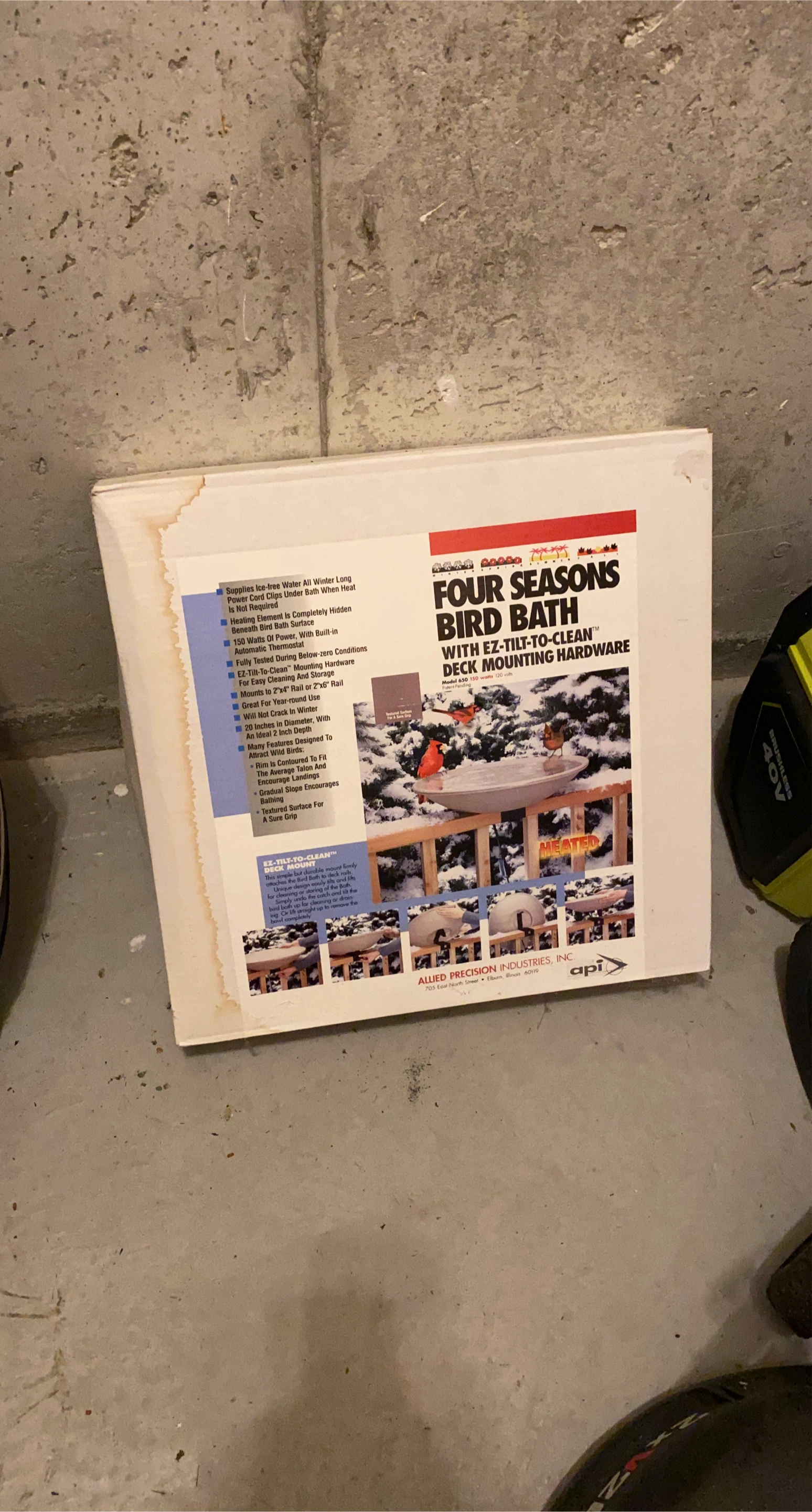 Four Seasons Heated Bird Bath with Hardware