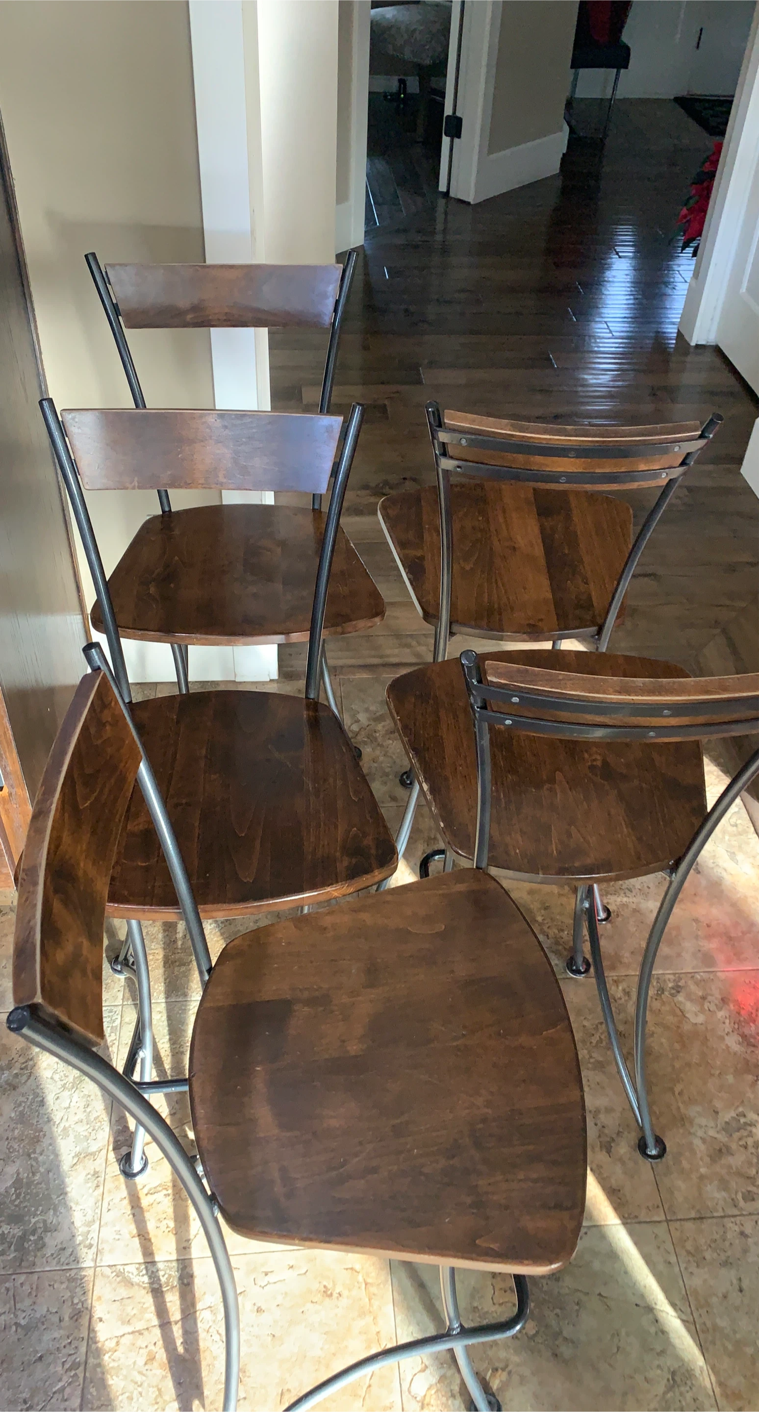 Five wooden high-quality barstools Set