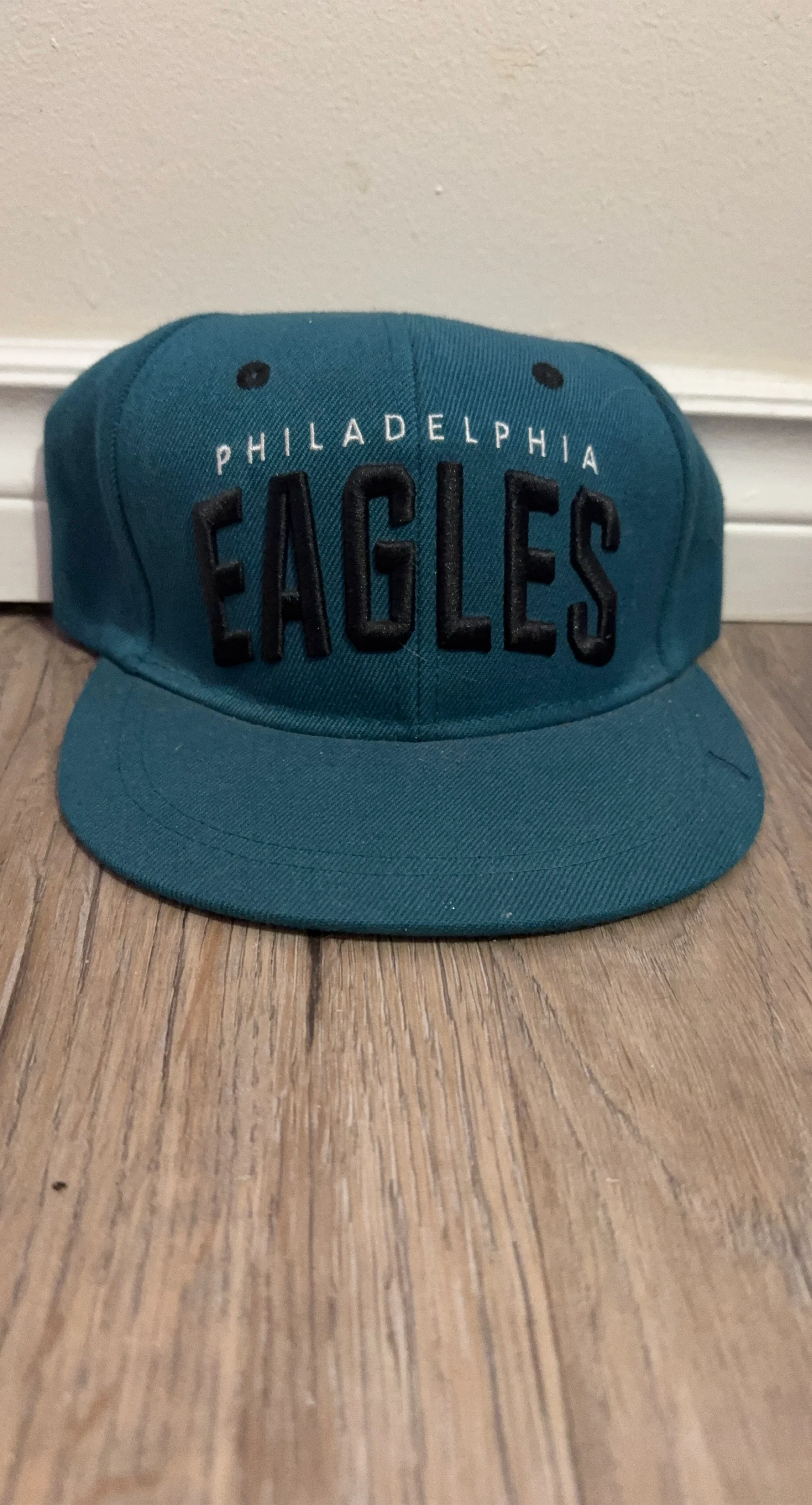 Philadelphia Eagles Budweiser NFL Hat