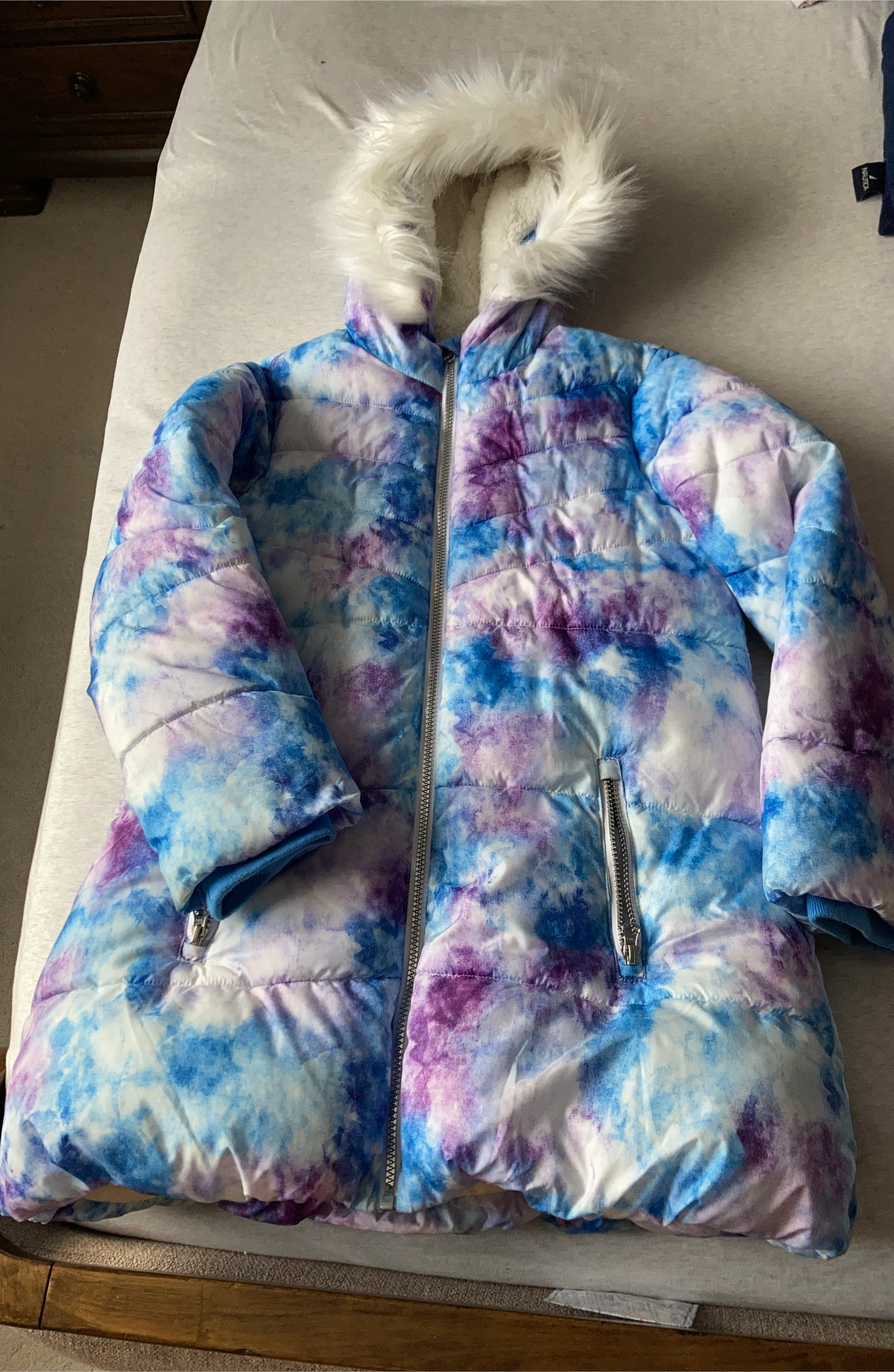 Girls' Puffer Jacket - Size 10/12