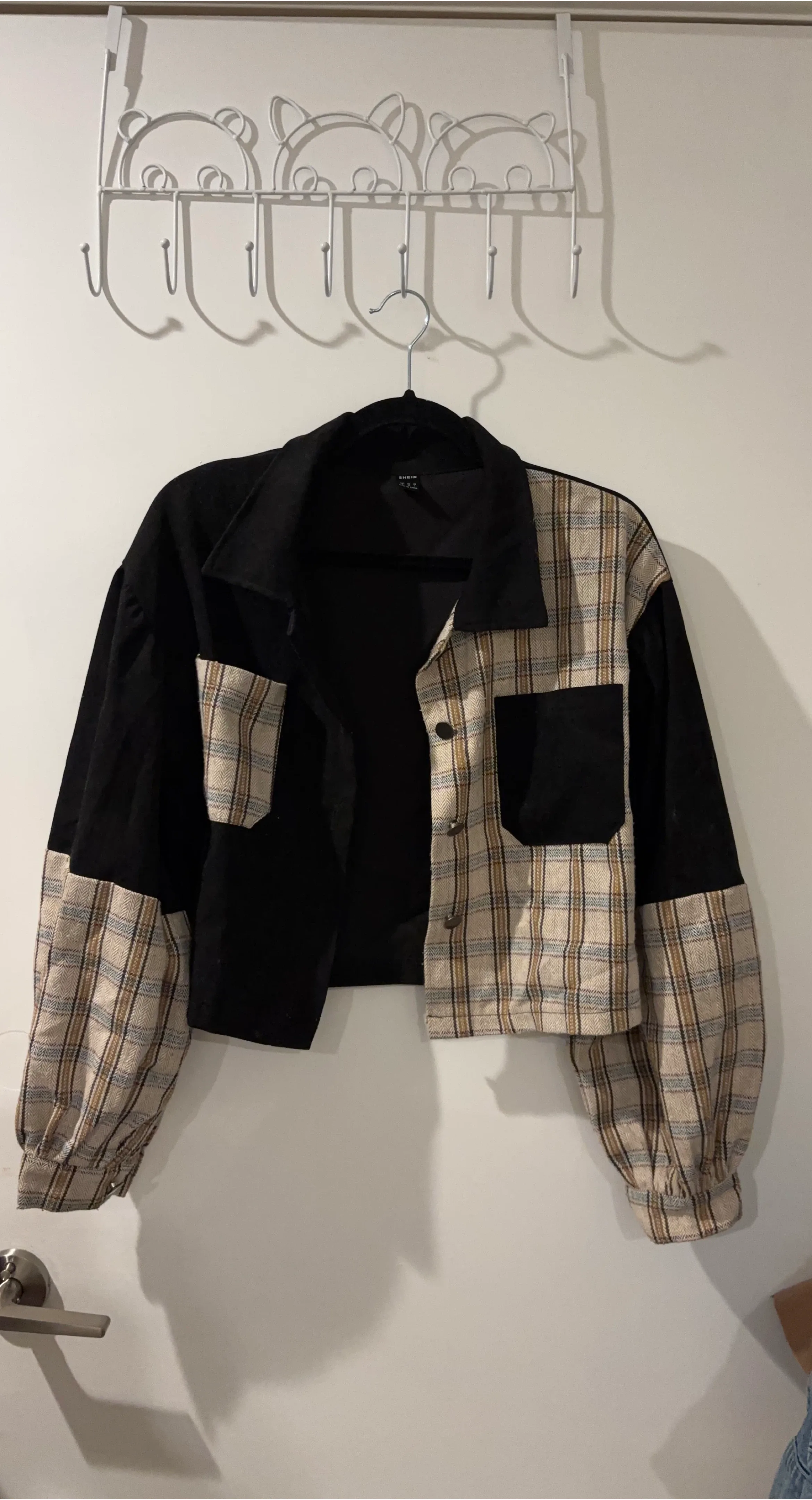 SHEIN Crop-top Plaid & Black Jacket