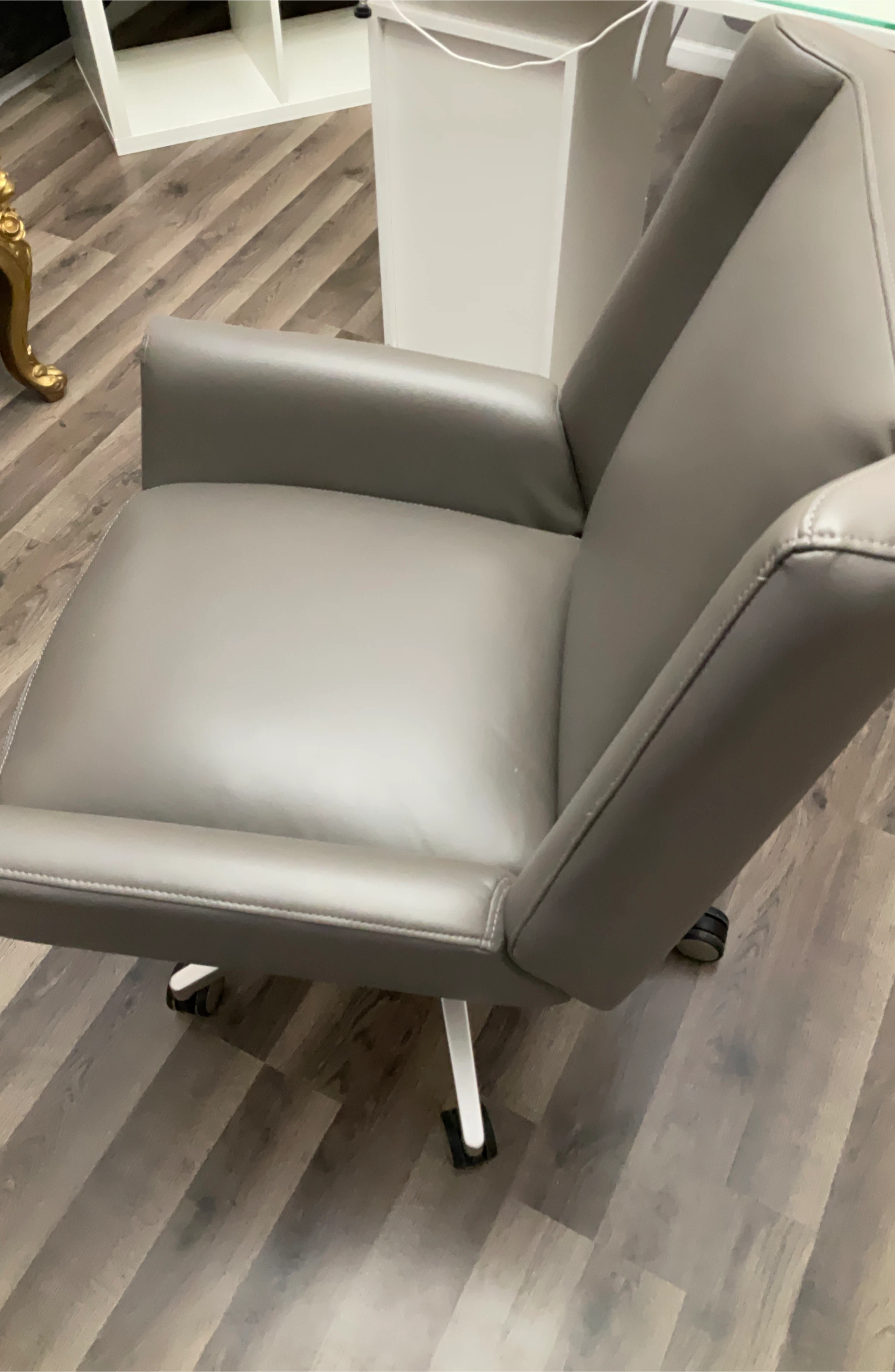Office Chair - Gray