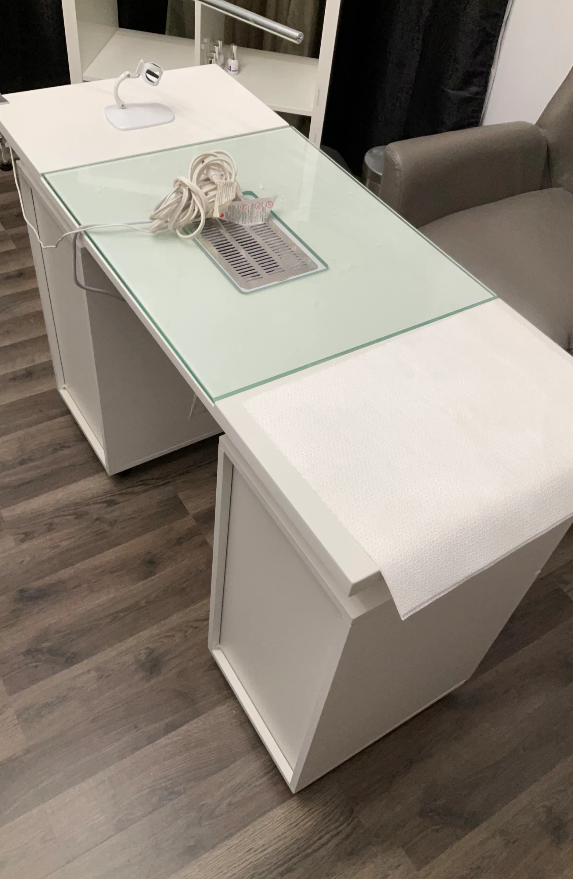 White Nail Manicure Table with Light