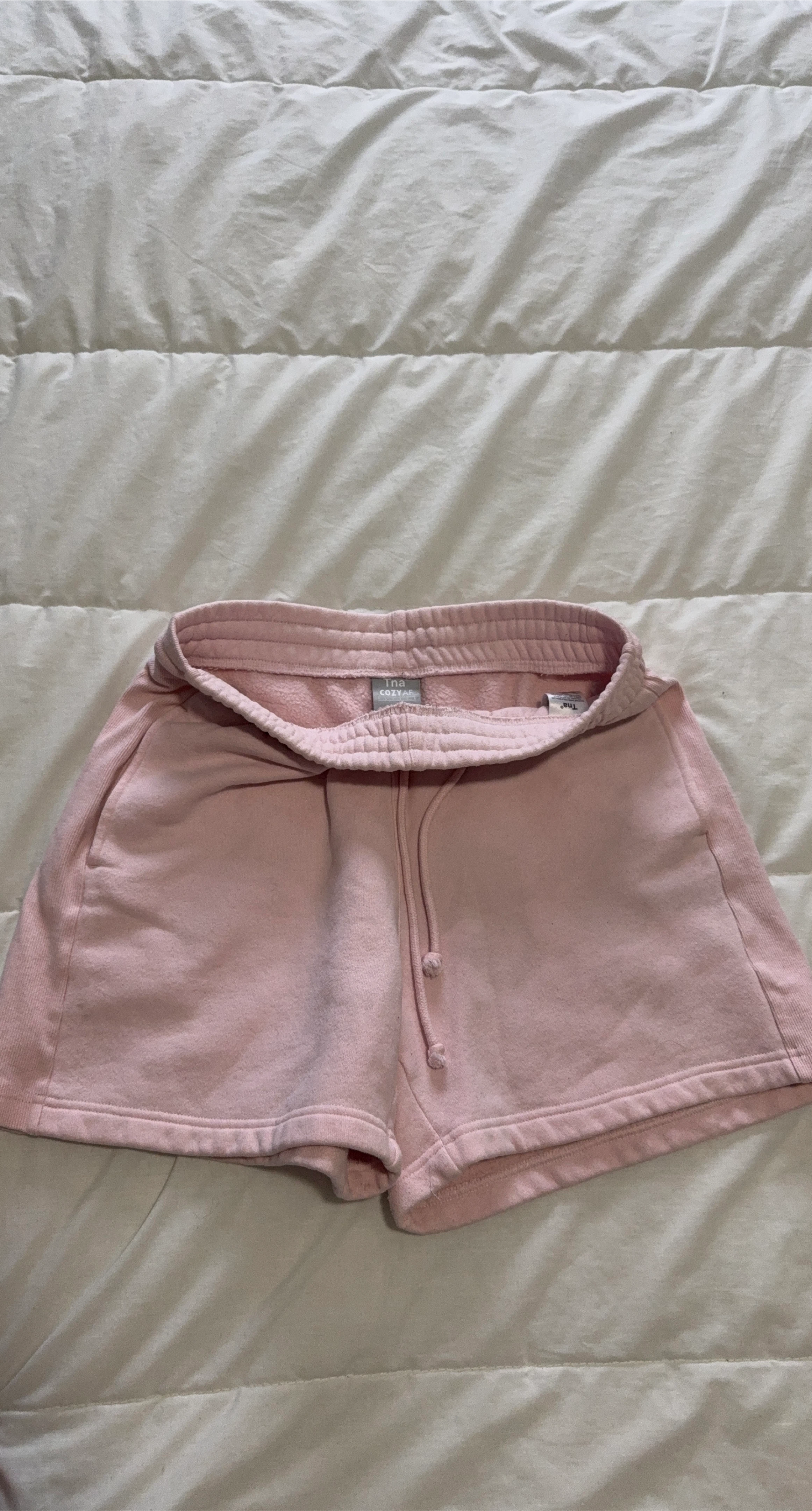 Tna Sweat Shorts - Size Medium