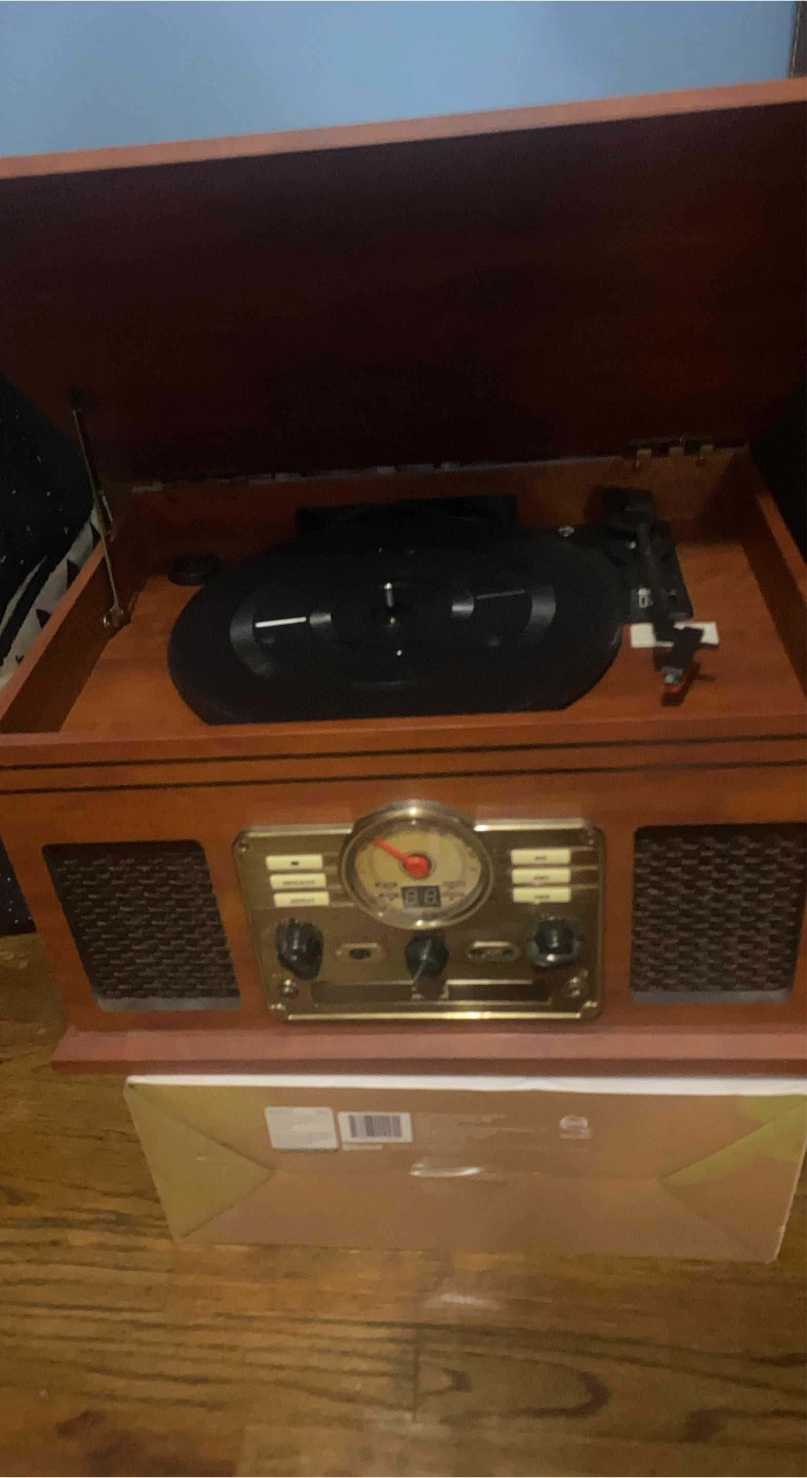 Vintage Style Record Player with Box