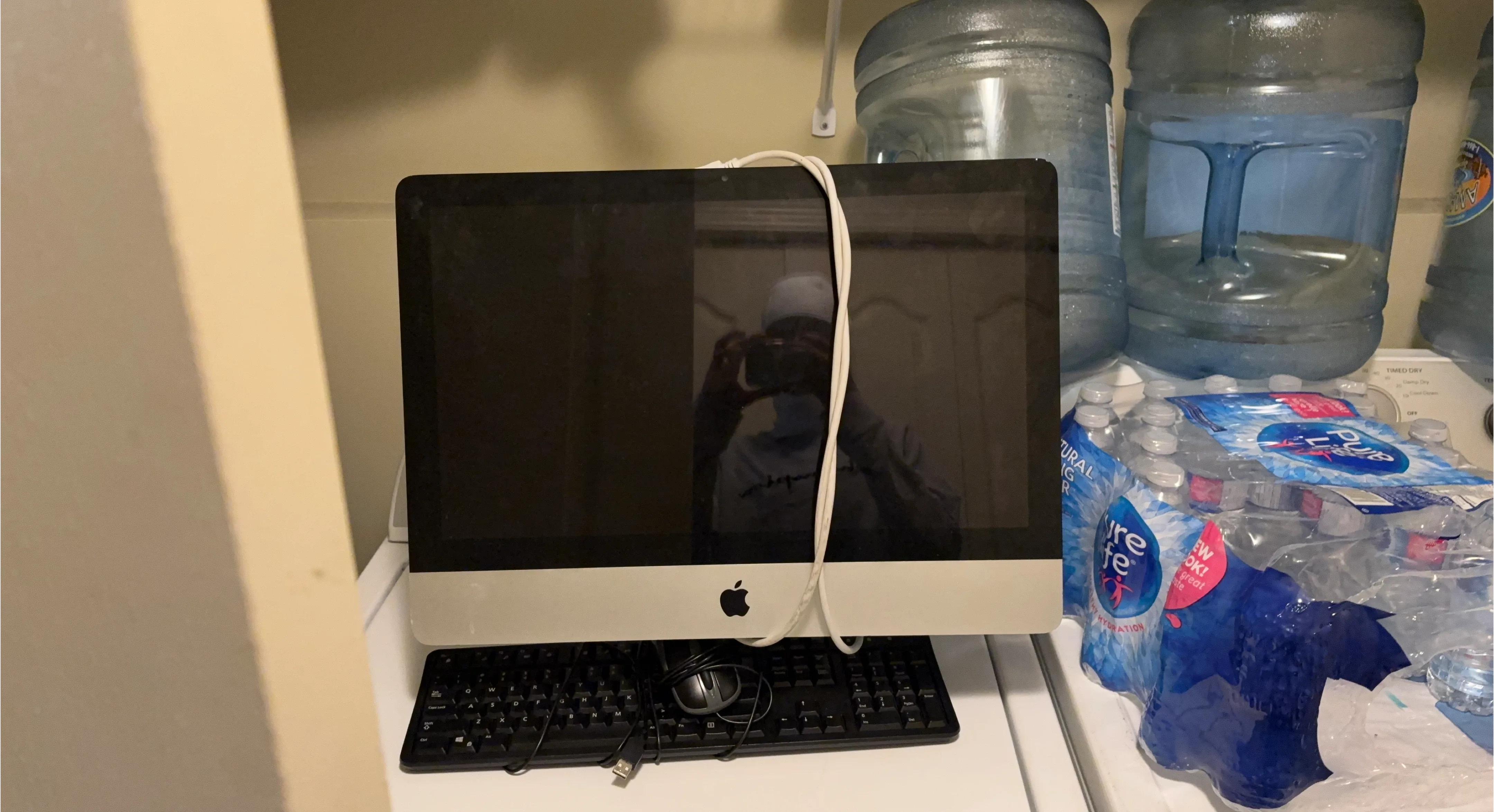 Apple iMac Desktop Computer