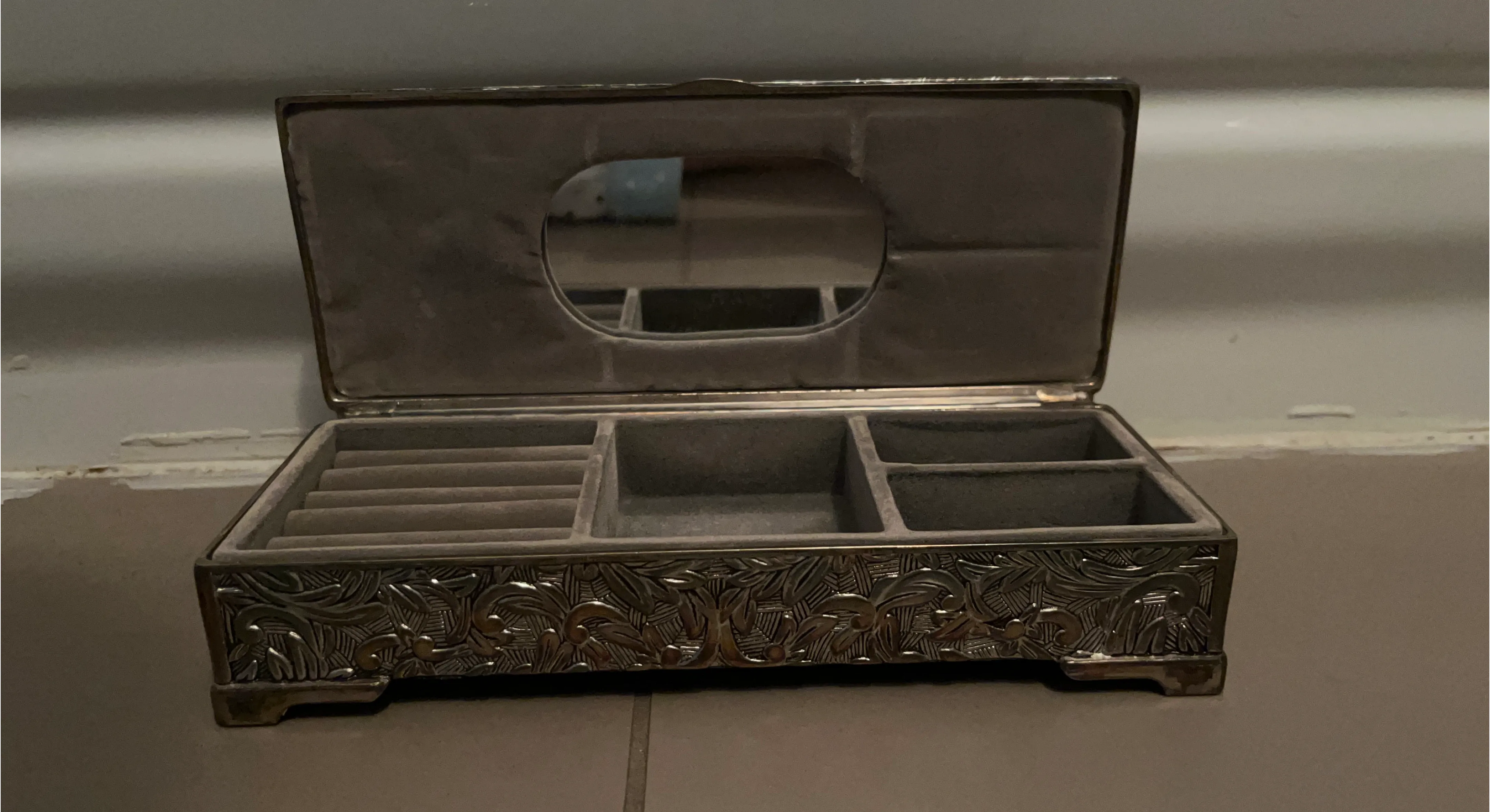 Vintage Floral Jewelry Box