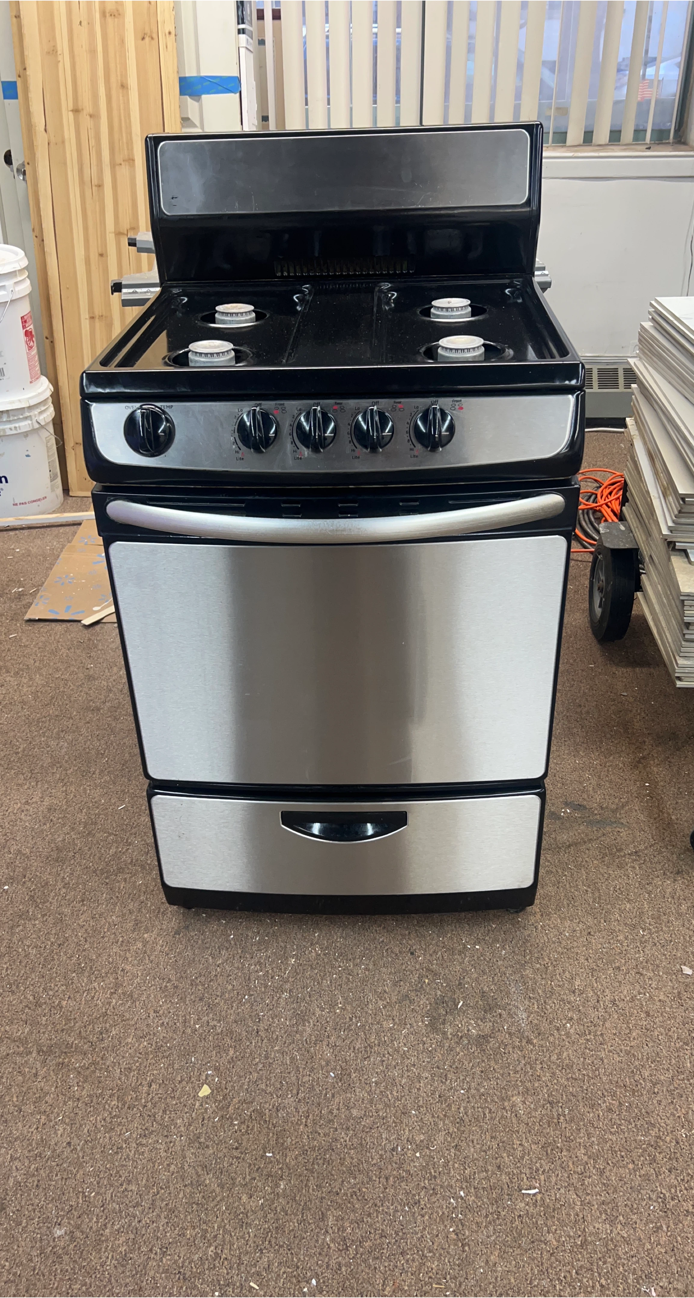 Gas Range Stove - Black and Stainless Steel