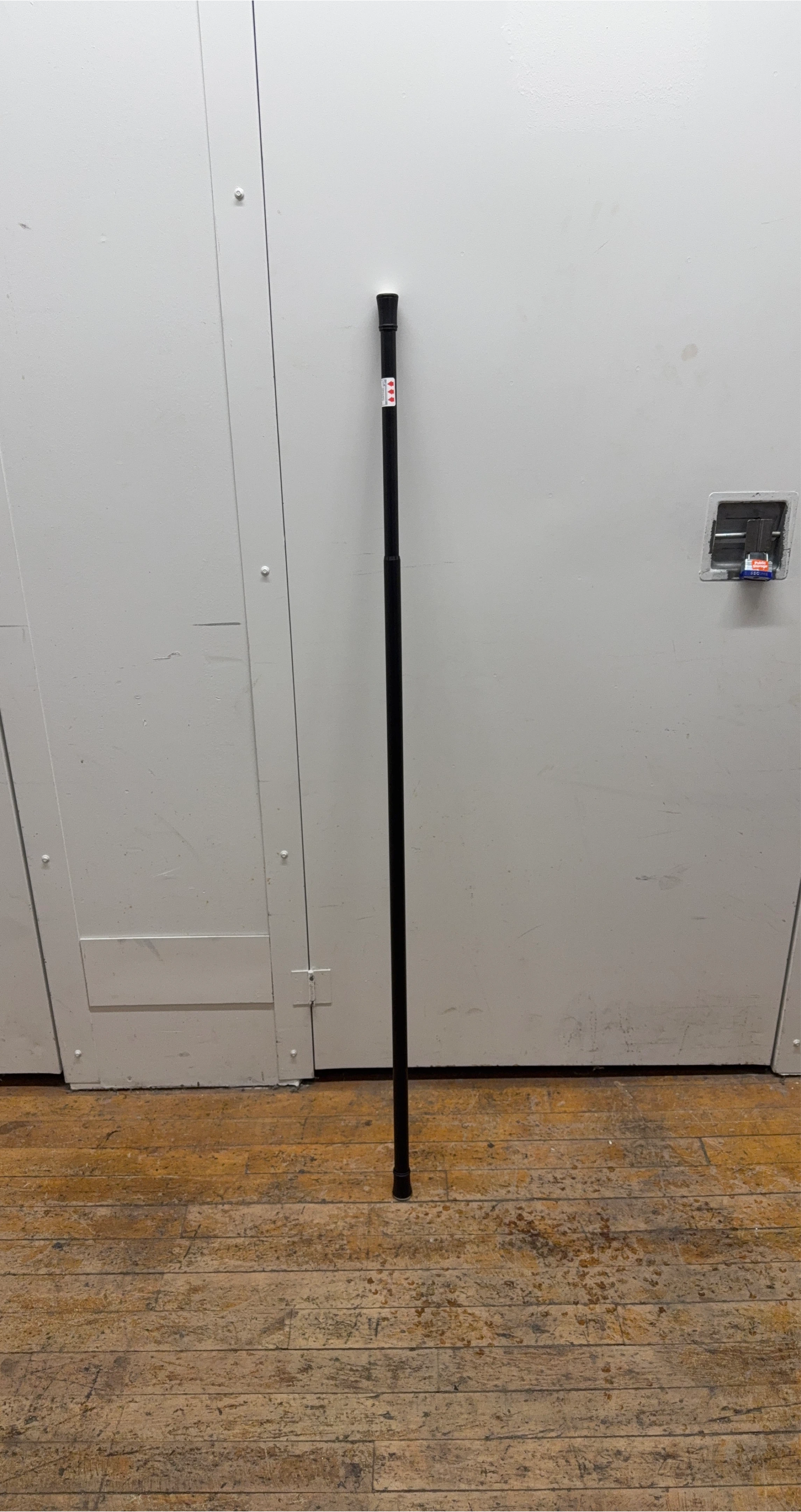 Black Adjustable Tension Curtain Rod 🌱