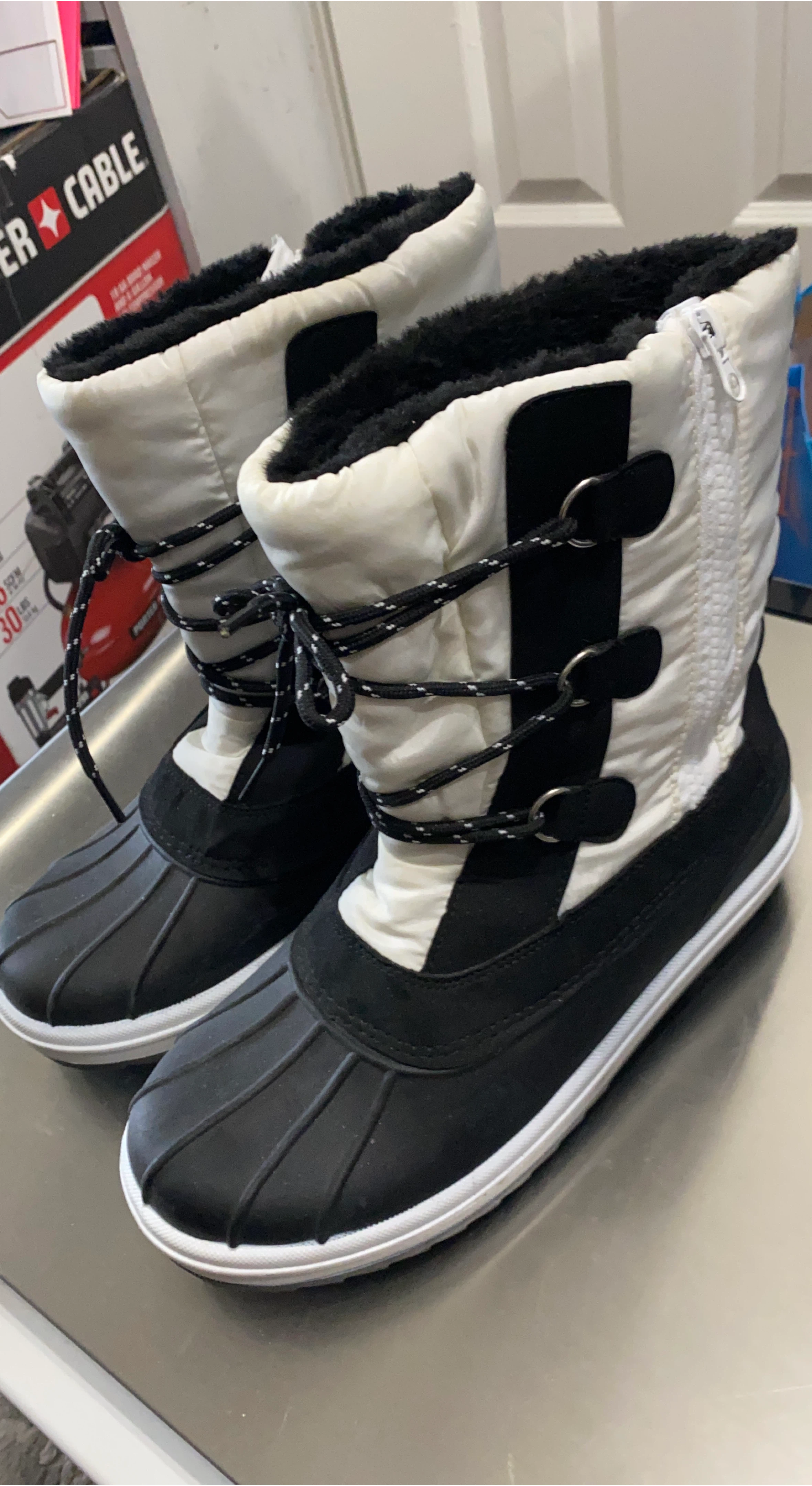 Women's Winter Boots Black & White/side zipper