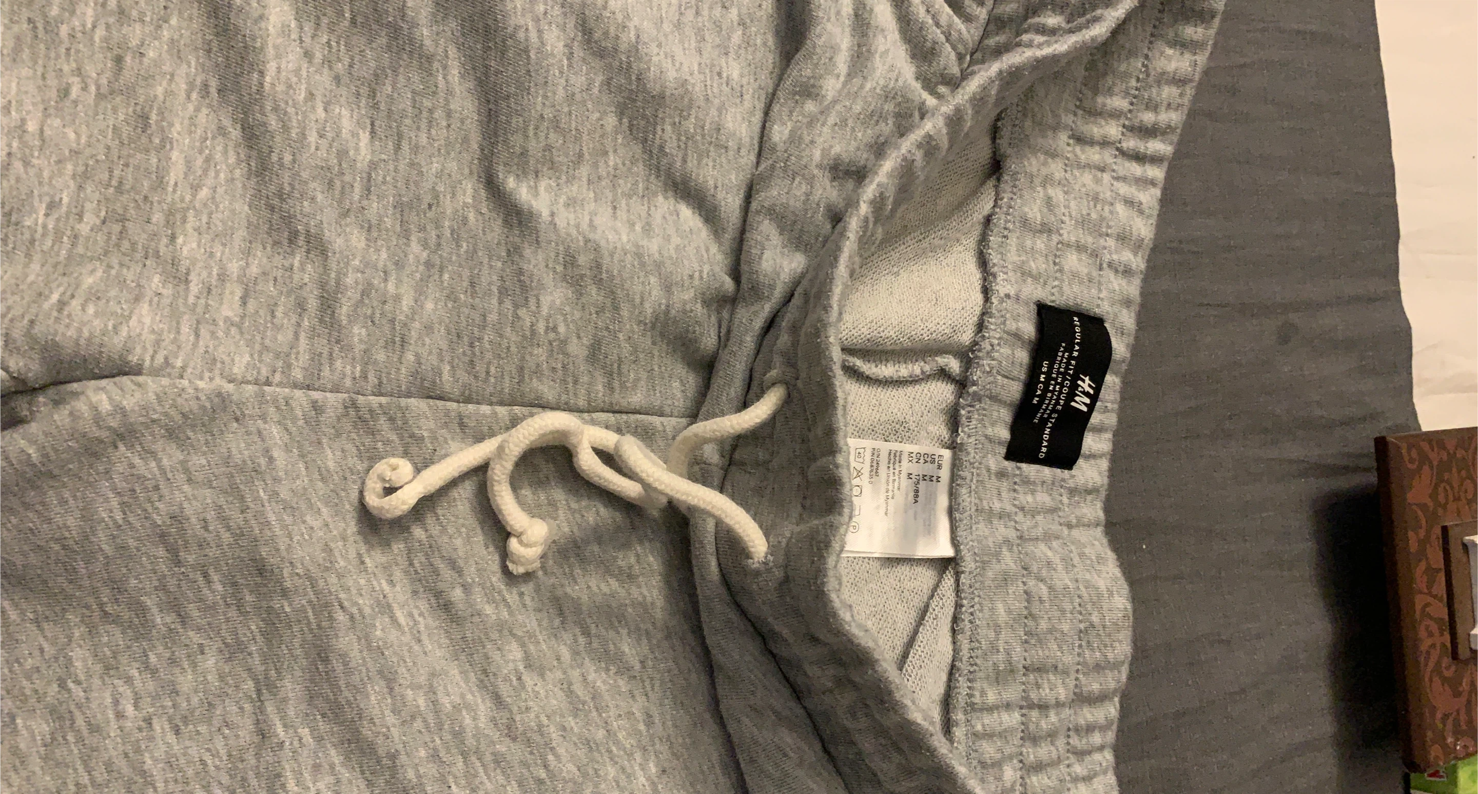 H&M Grey Sweatshorts - Size M - photo 2