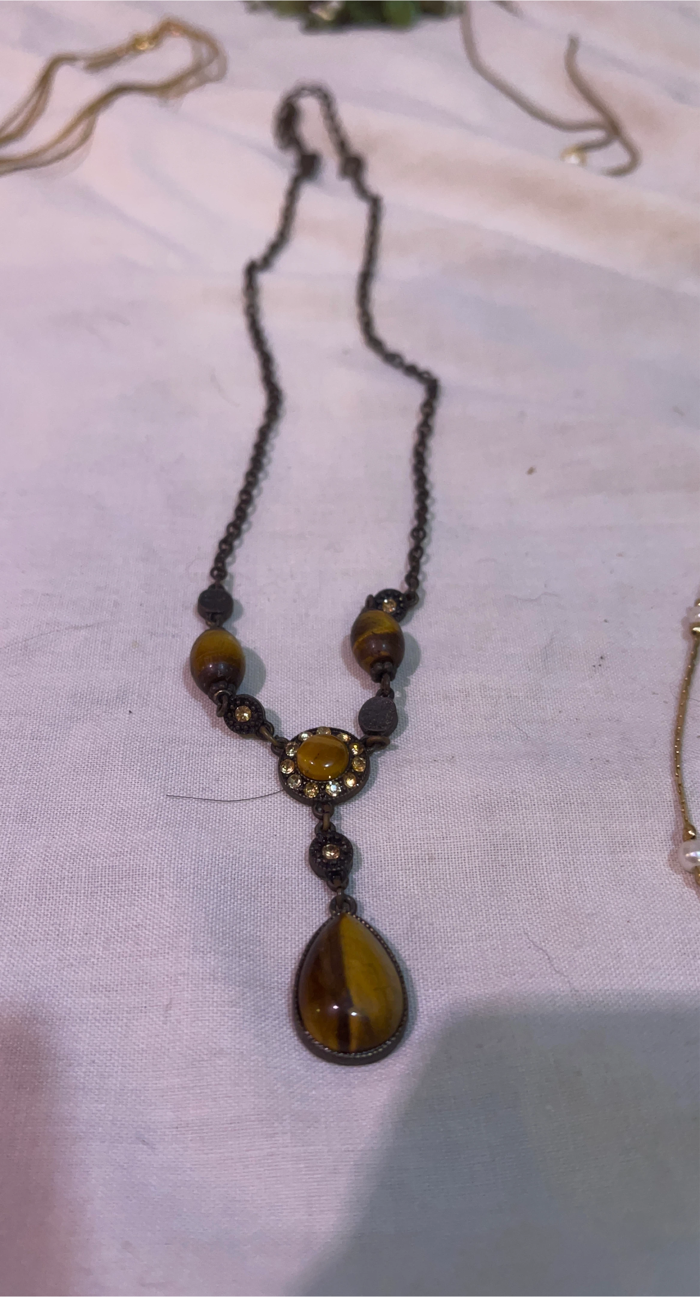 Vintage Style Necklace - Brown & Gold