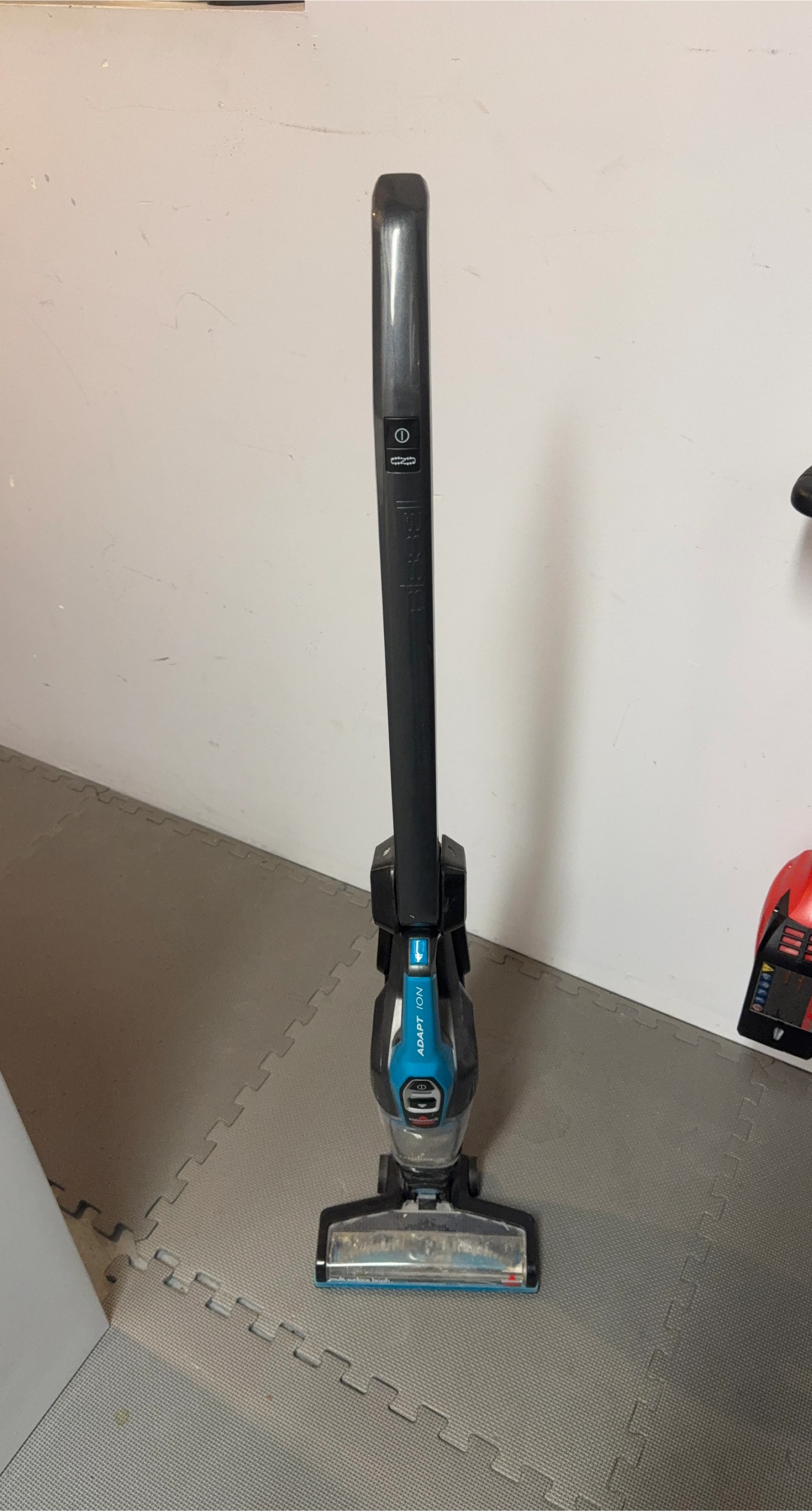 Bissell Adapt Ion Cordless Vacuum
