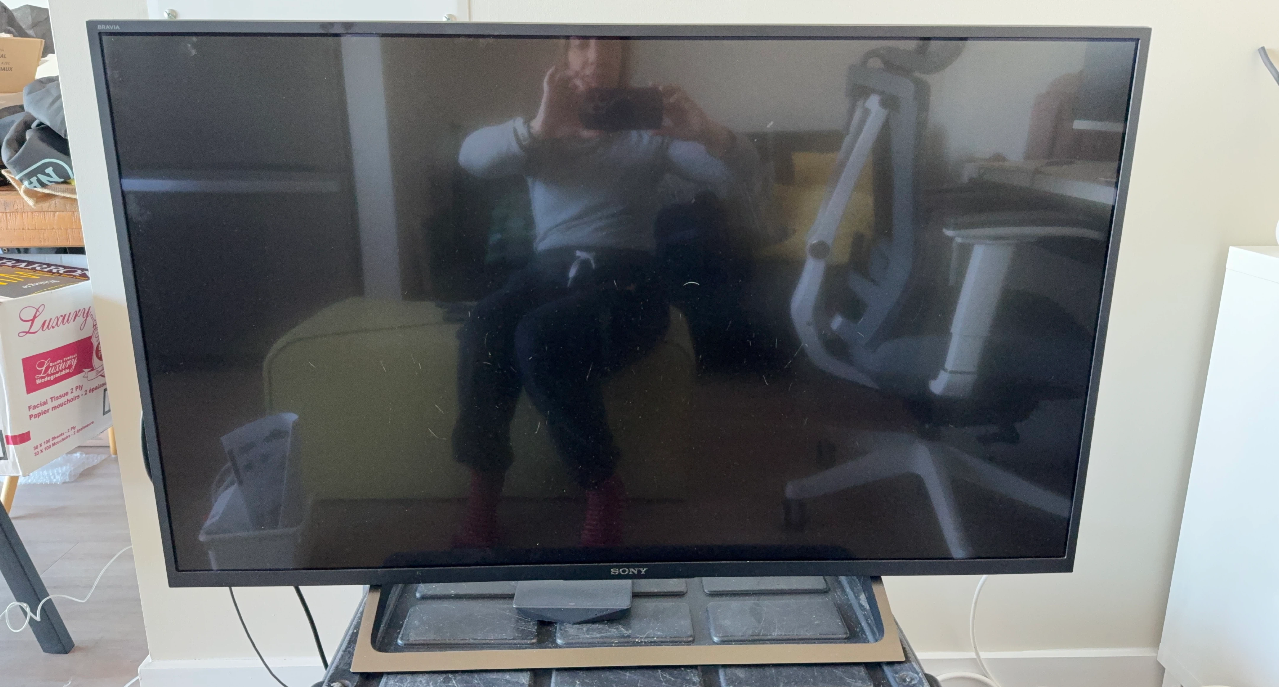 Move out sale! Last chance!!!! Sony Bravia TV kd 43x720e