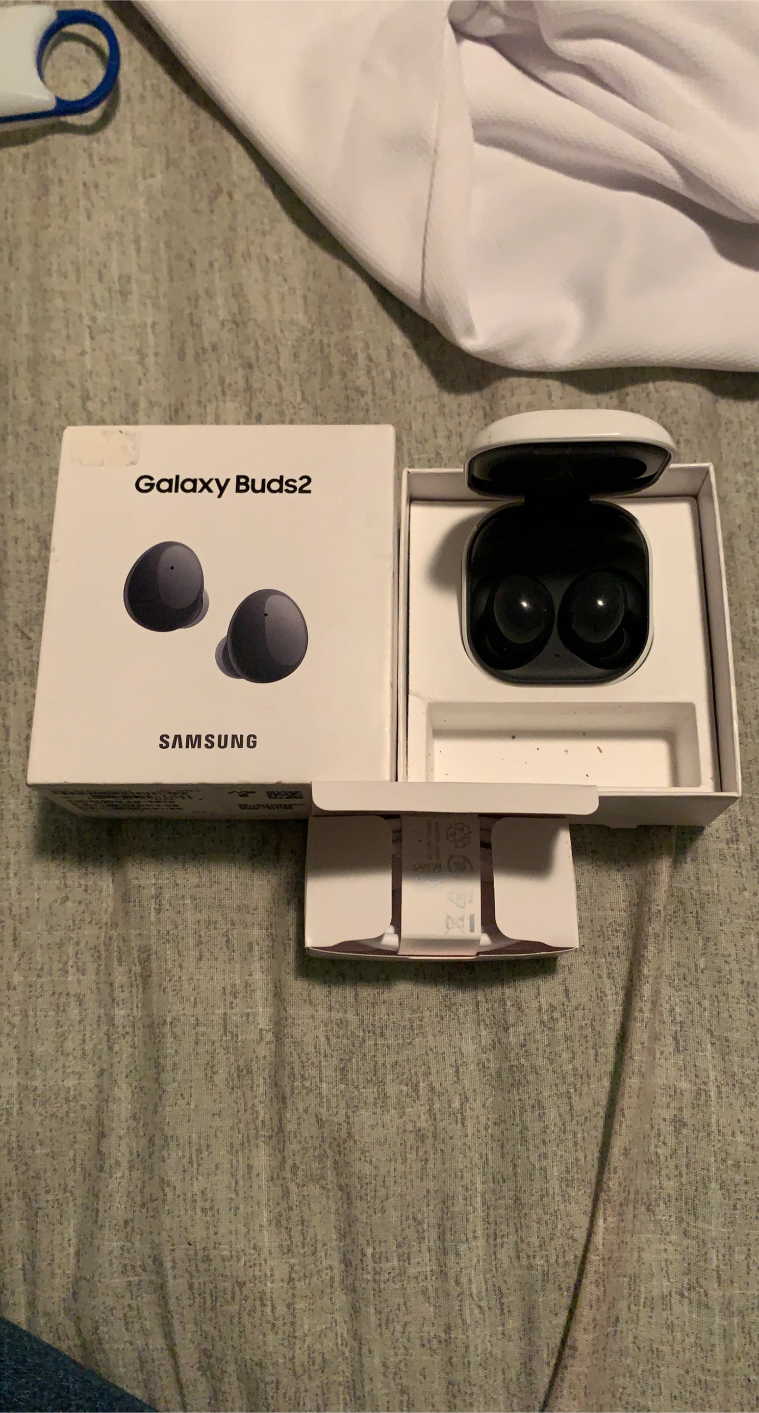 Samsung Galaxy Buds2 - NEW
