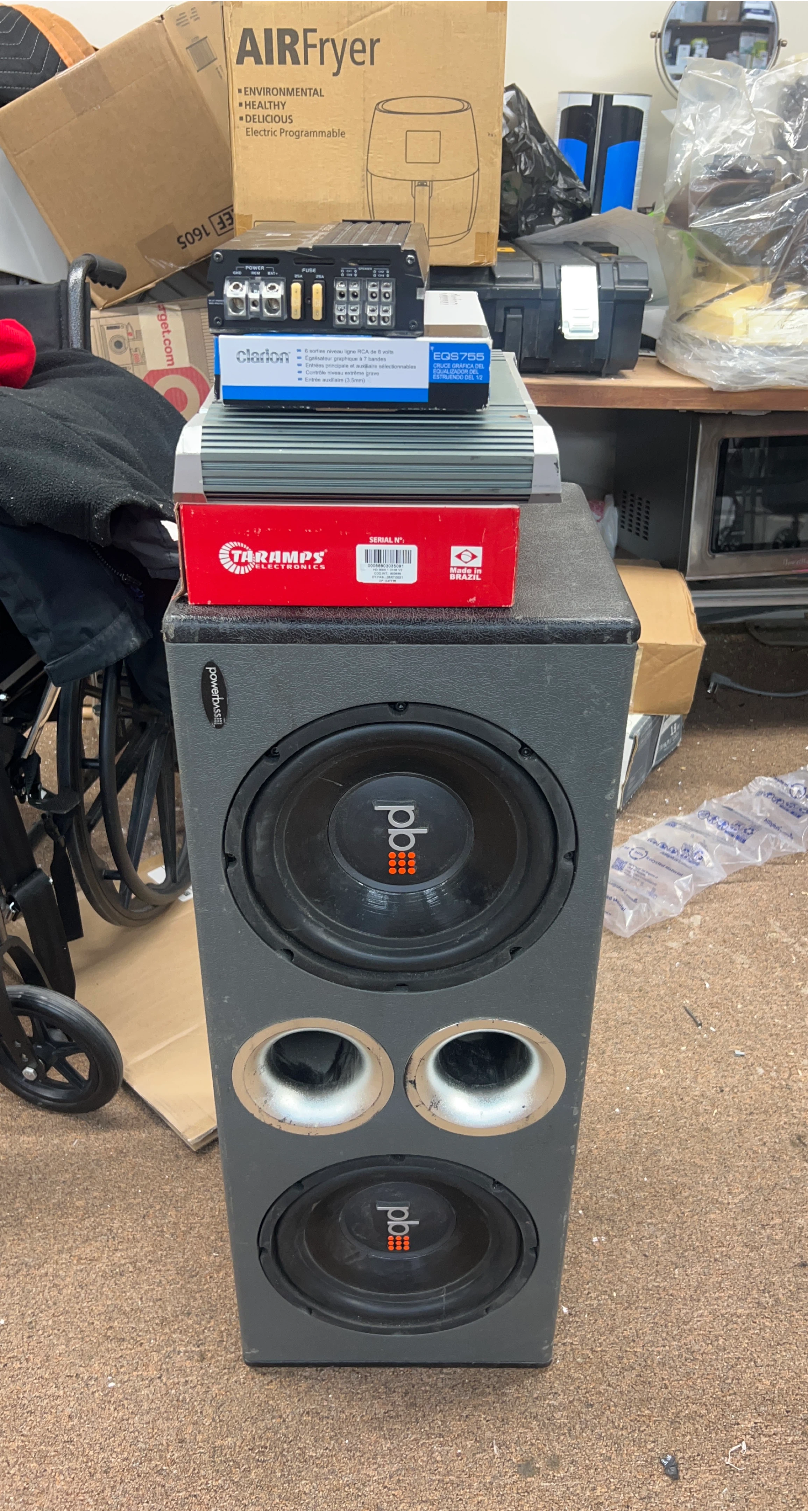 Car Audio System: PB, Taramps, Clarion