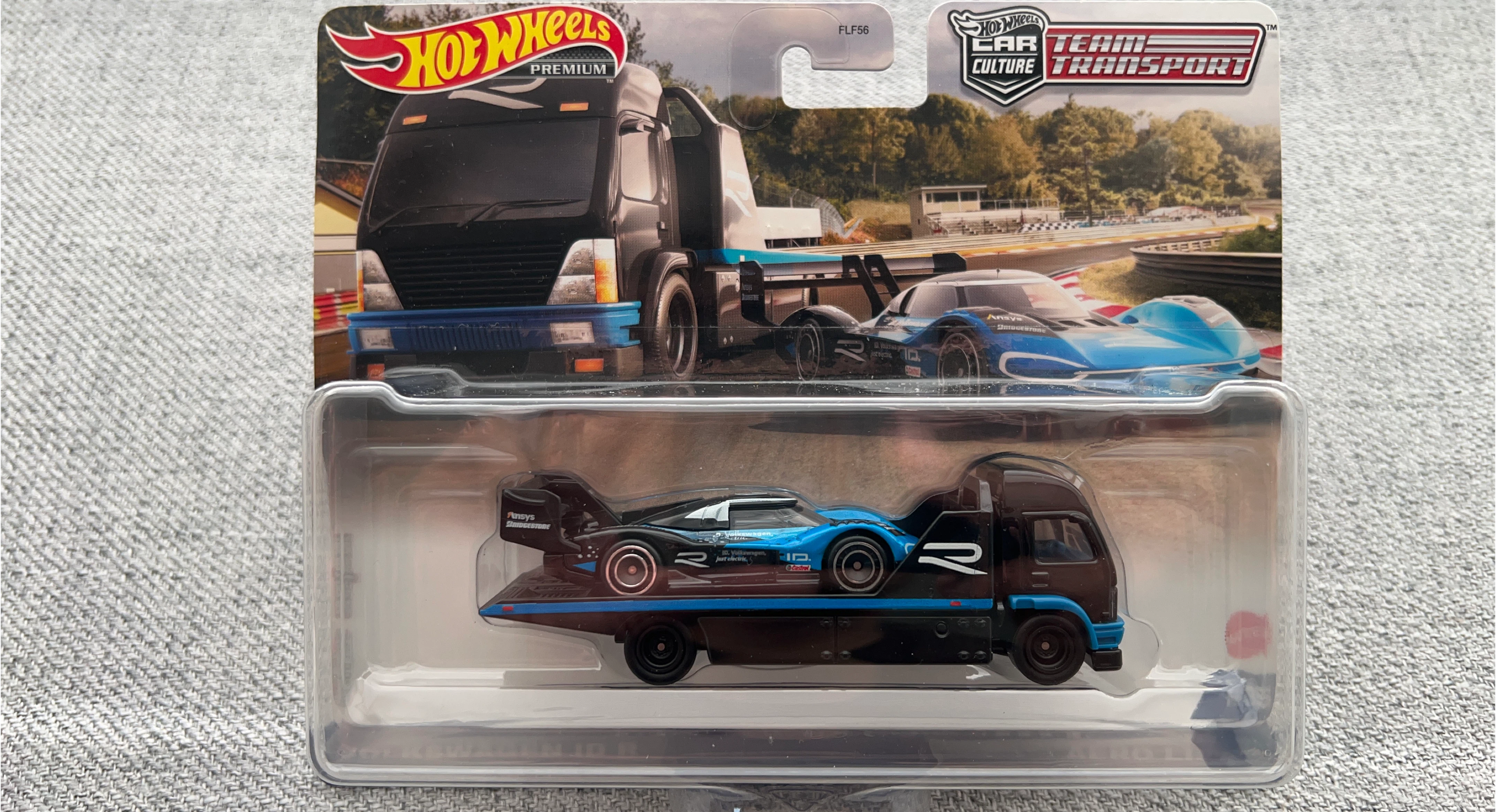 Hot Wheels Premium Team Transport