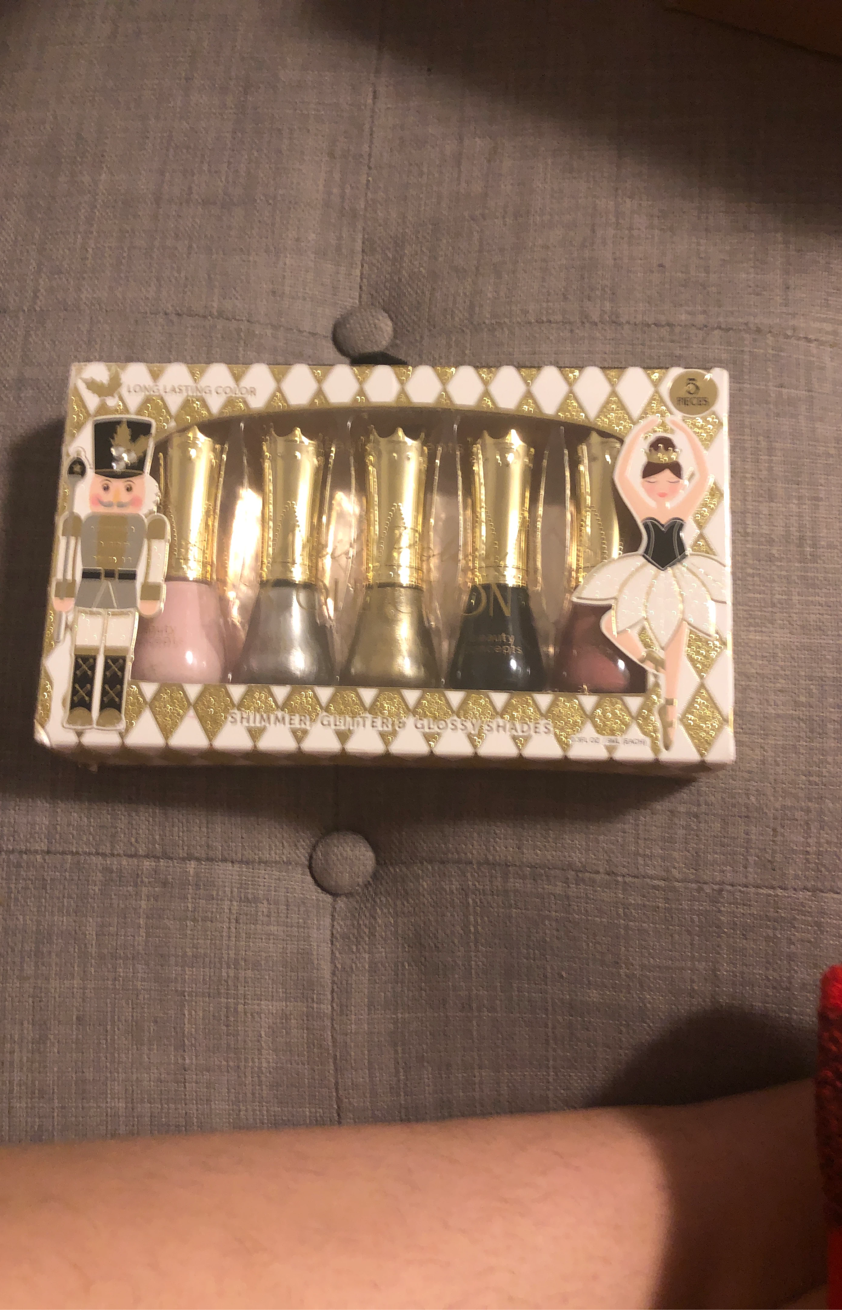 Beauty Concepts 5-Piece Nail Polish Set gifting 🧡