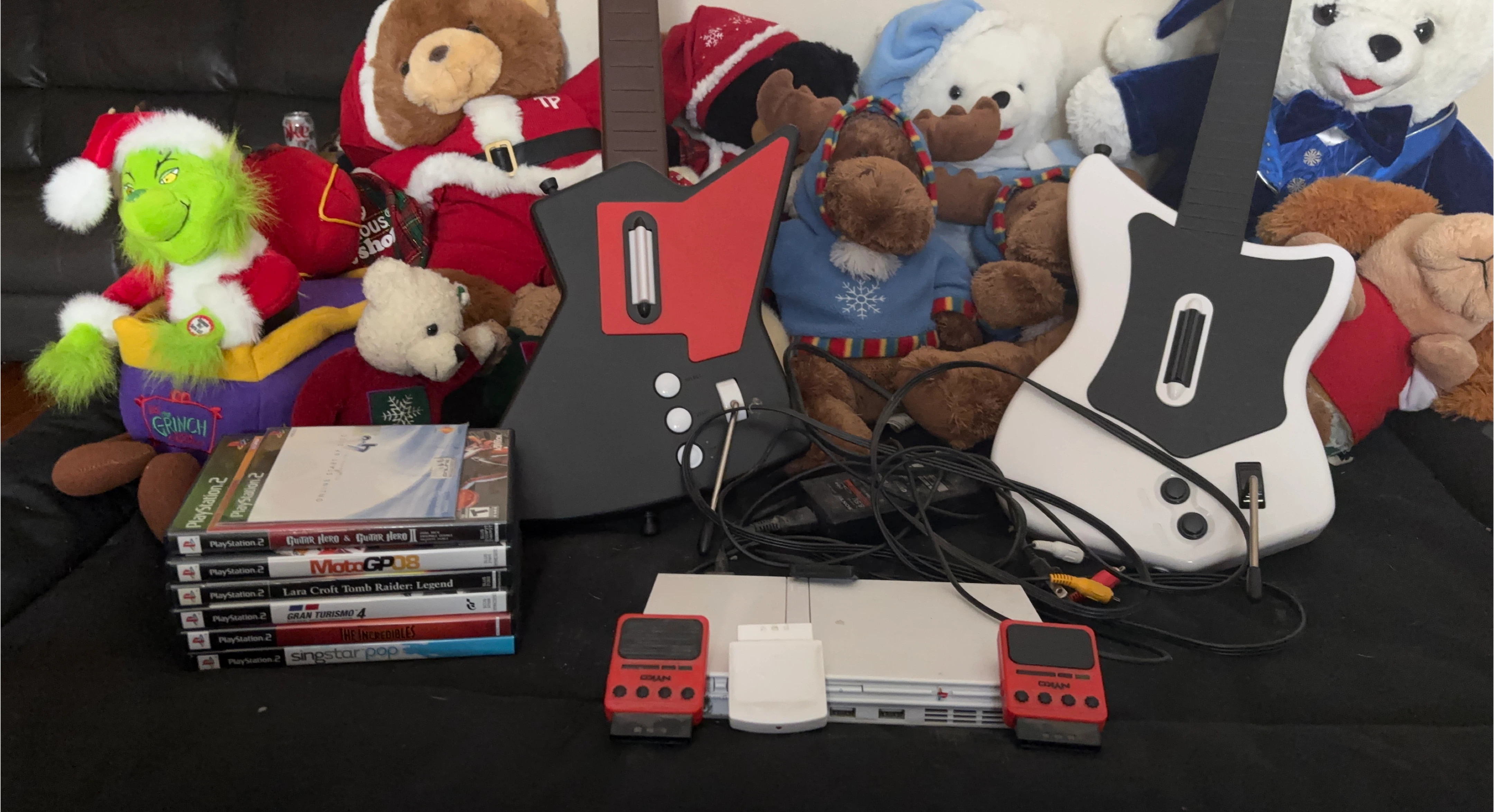 PlayStation 2 Console, Games & Guitar Hero Guitars