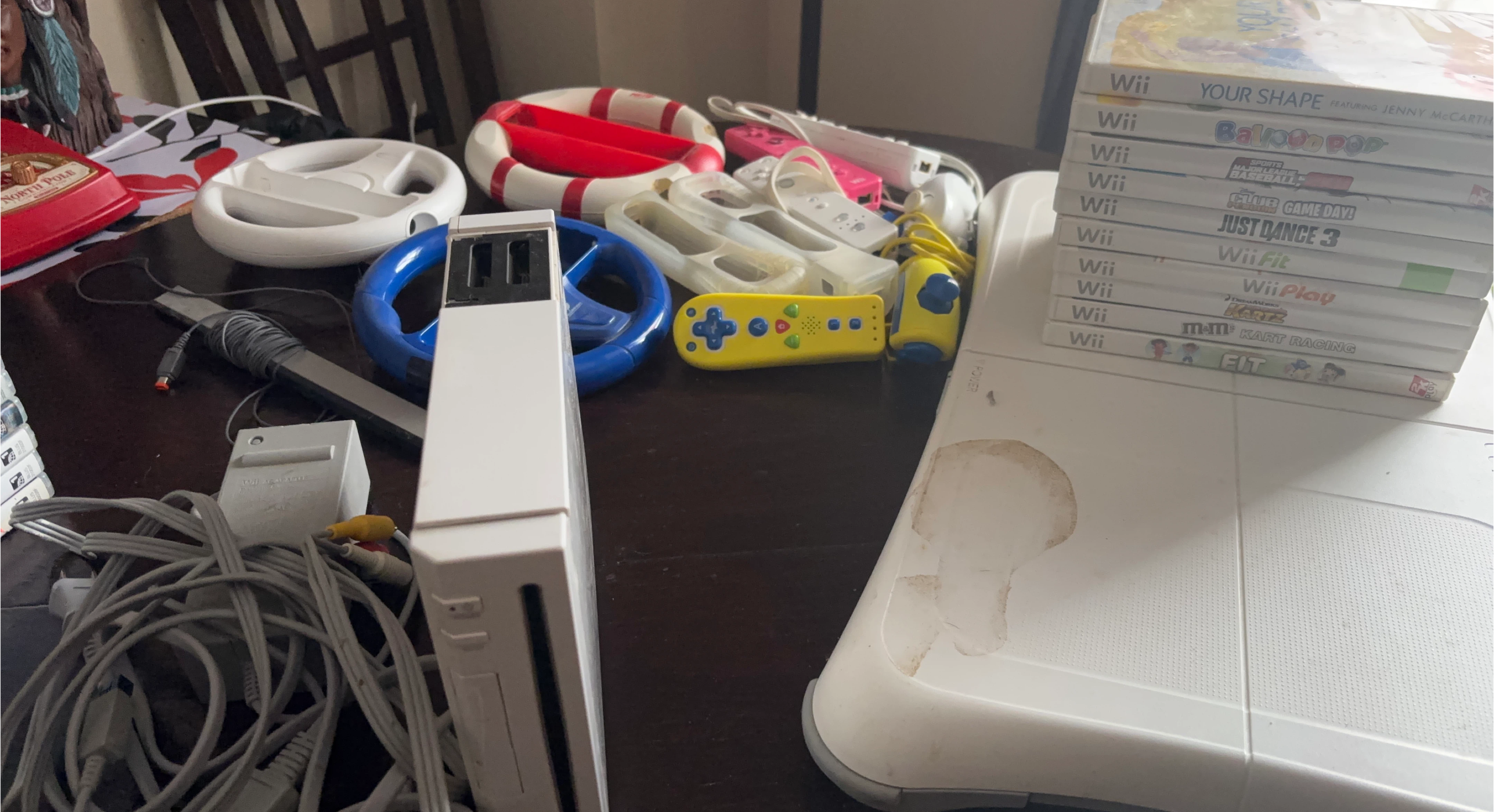 Nintendo Wii Console, Games & Accessories