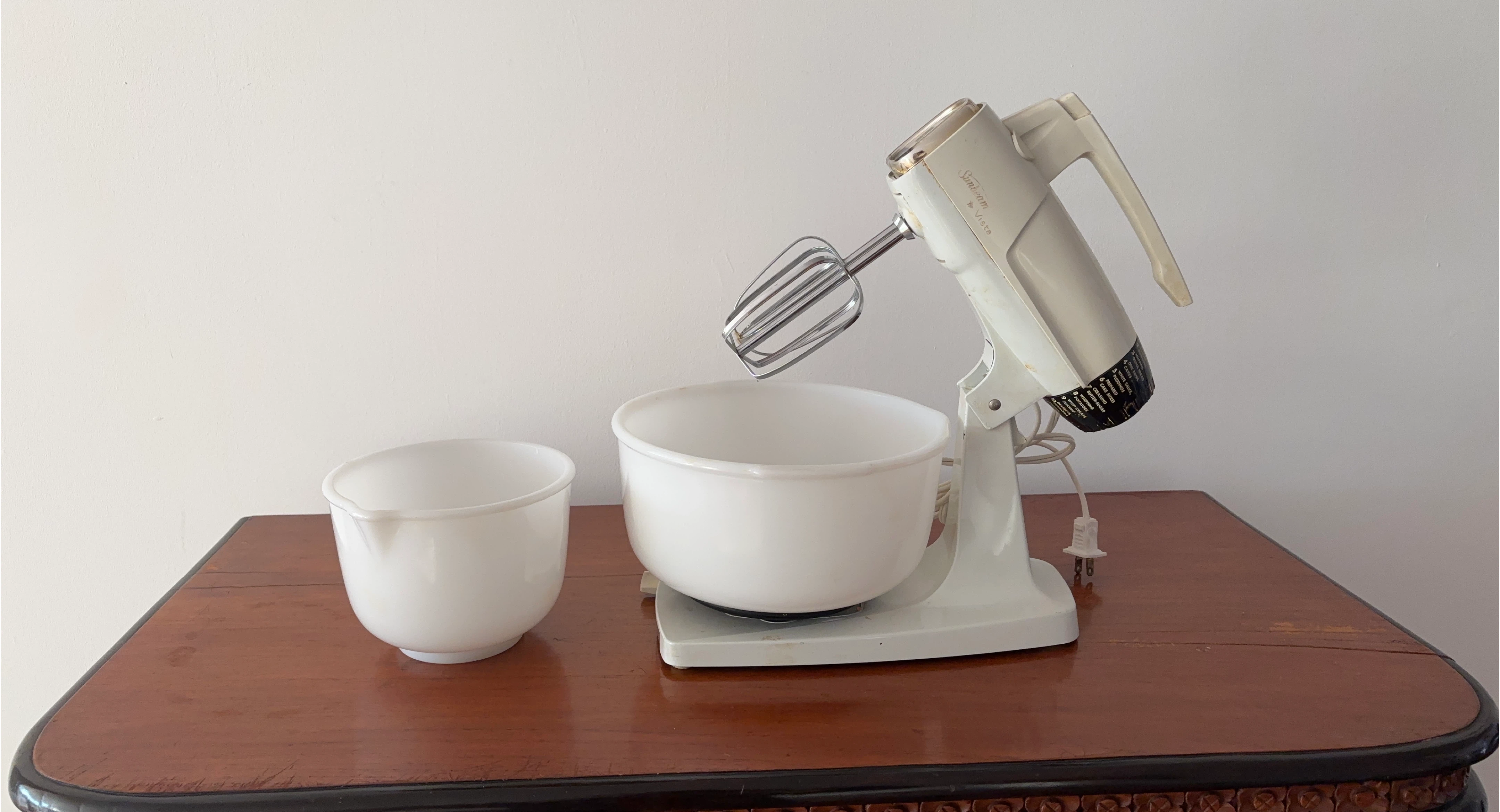 Sunbeam Vista Stand Mixer with Bowls