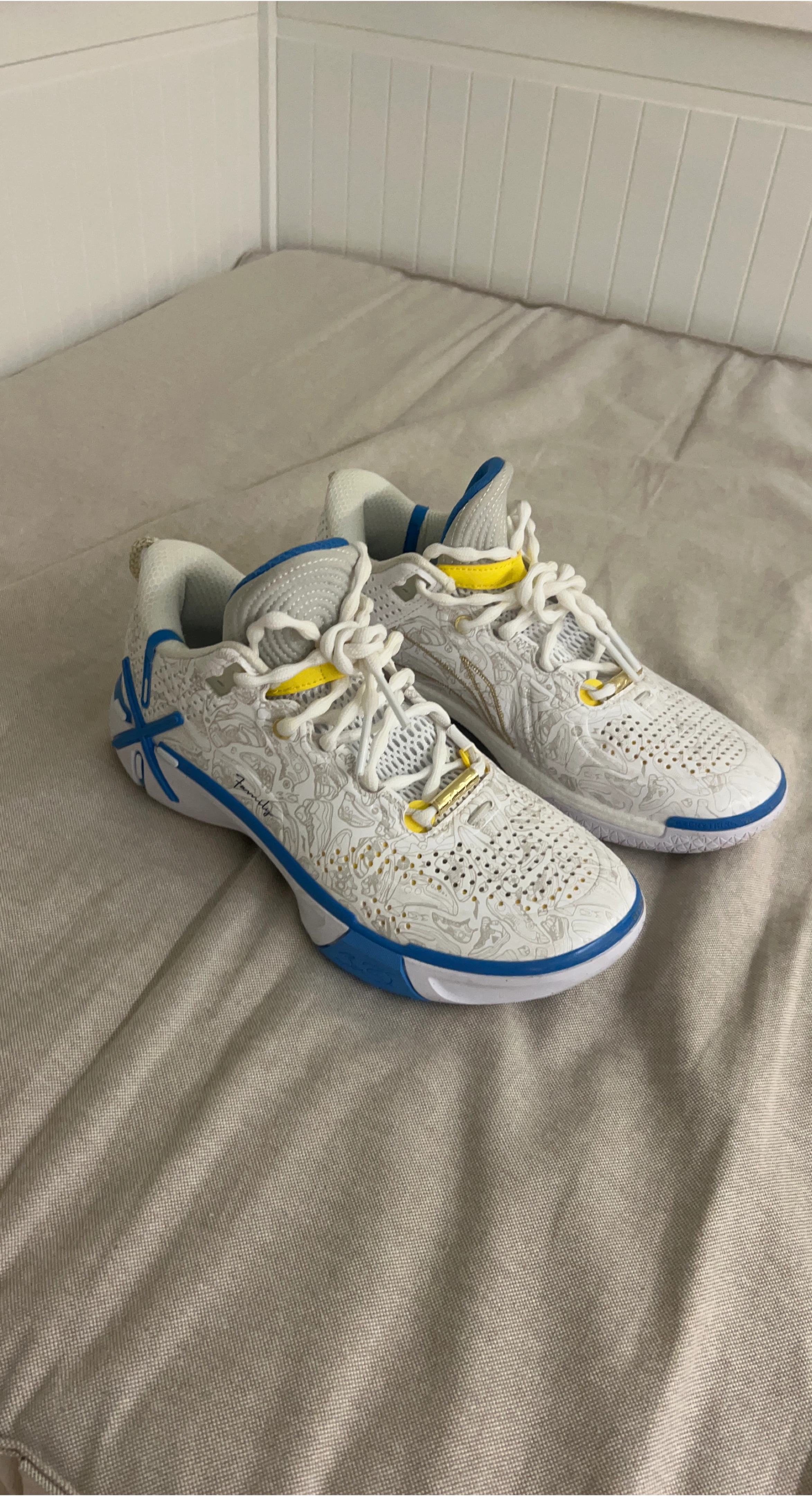 Li-Ning Way of Wade Shadow Men’s US 7 / Women’s US 8