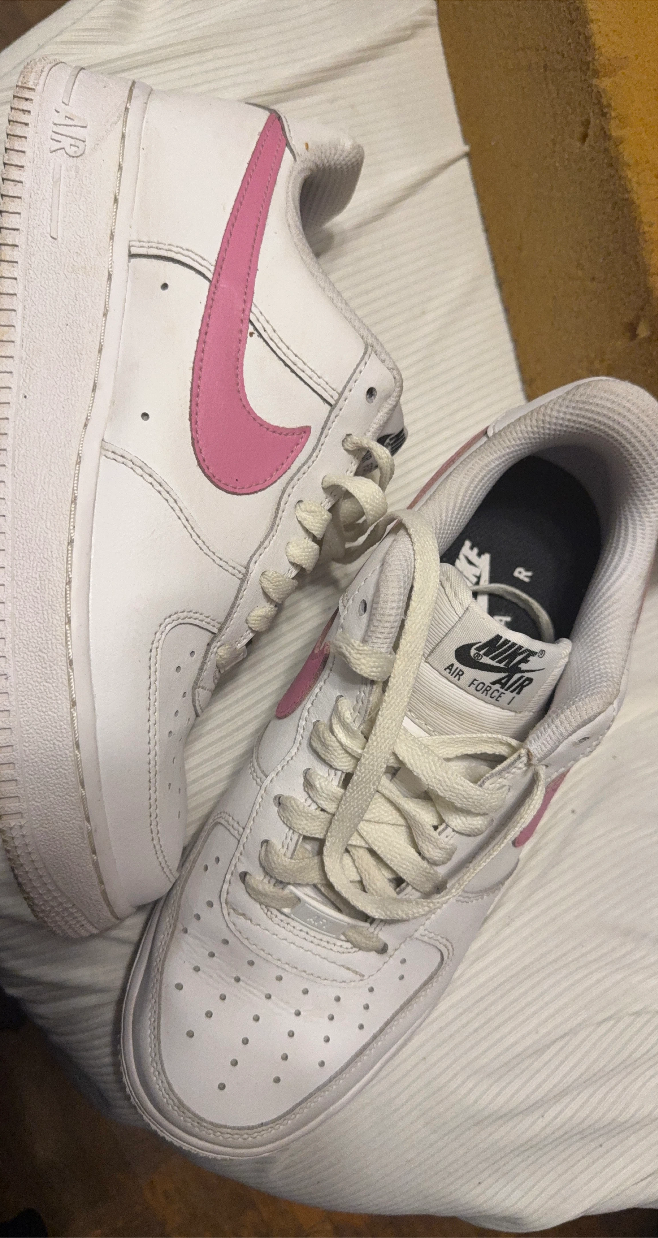 Nike Air Force 1 '07 Triple White Pink