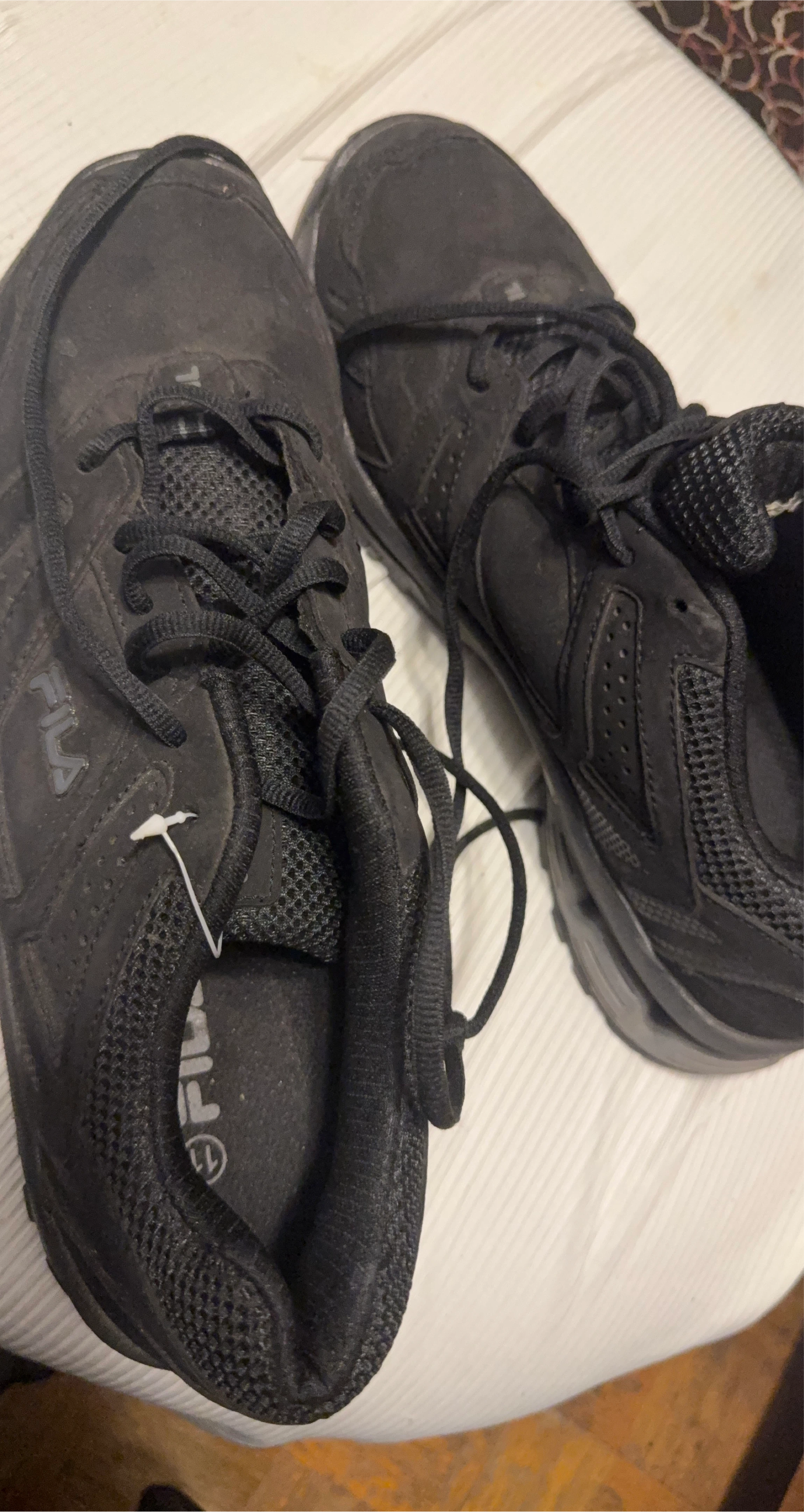 Fila Black Running Shoes