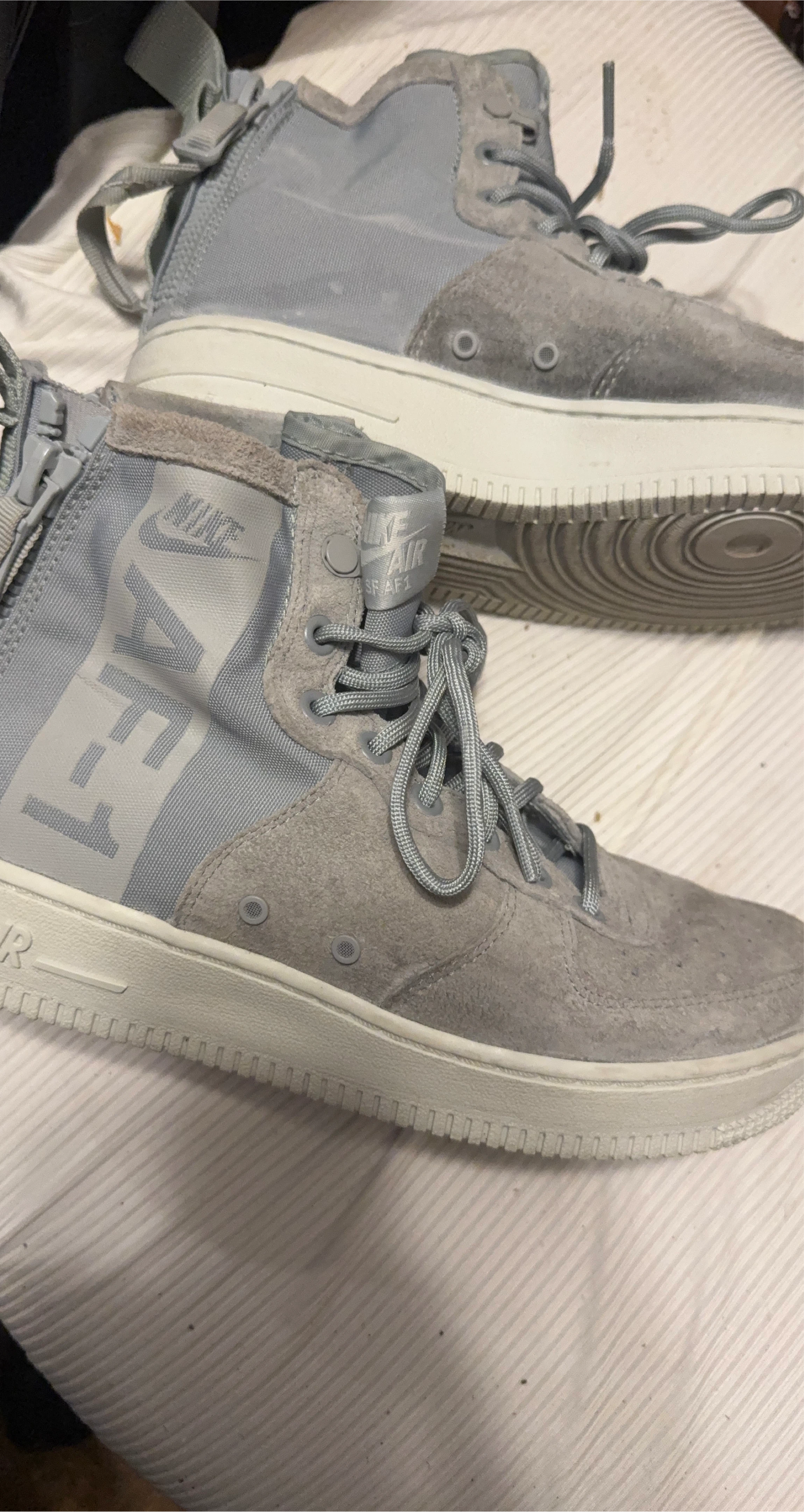 Nike Air Force 1 High Grey Sneakers