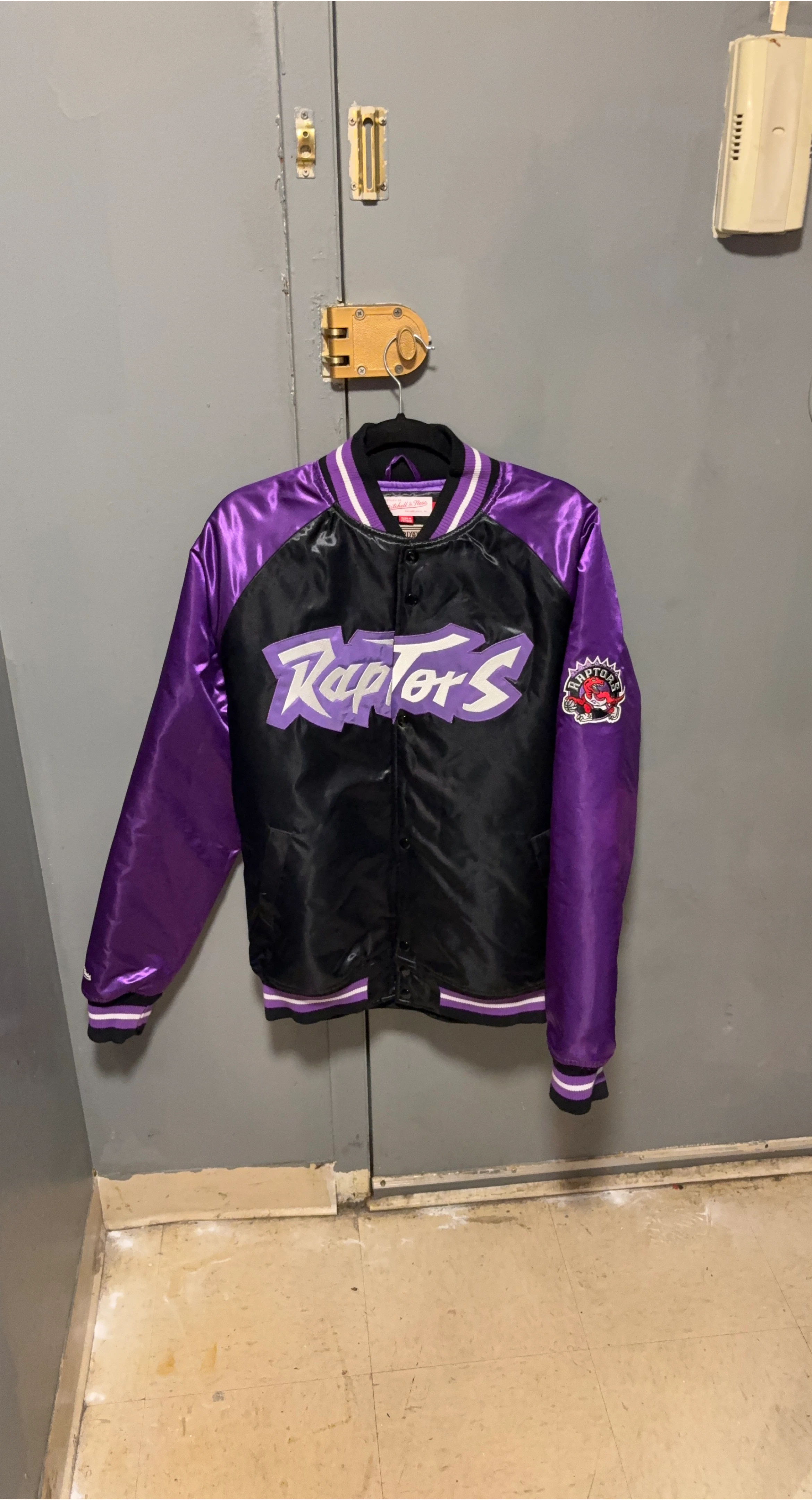 Mitchell & Ness Toronto Raptors Jacket