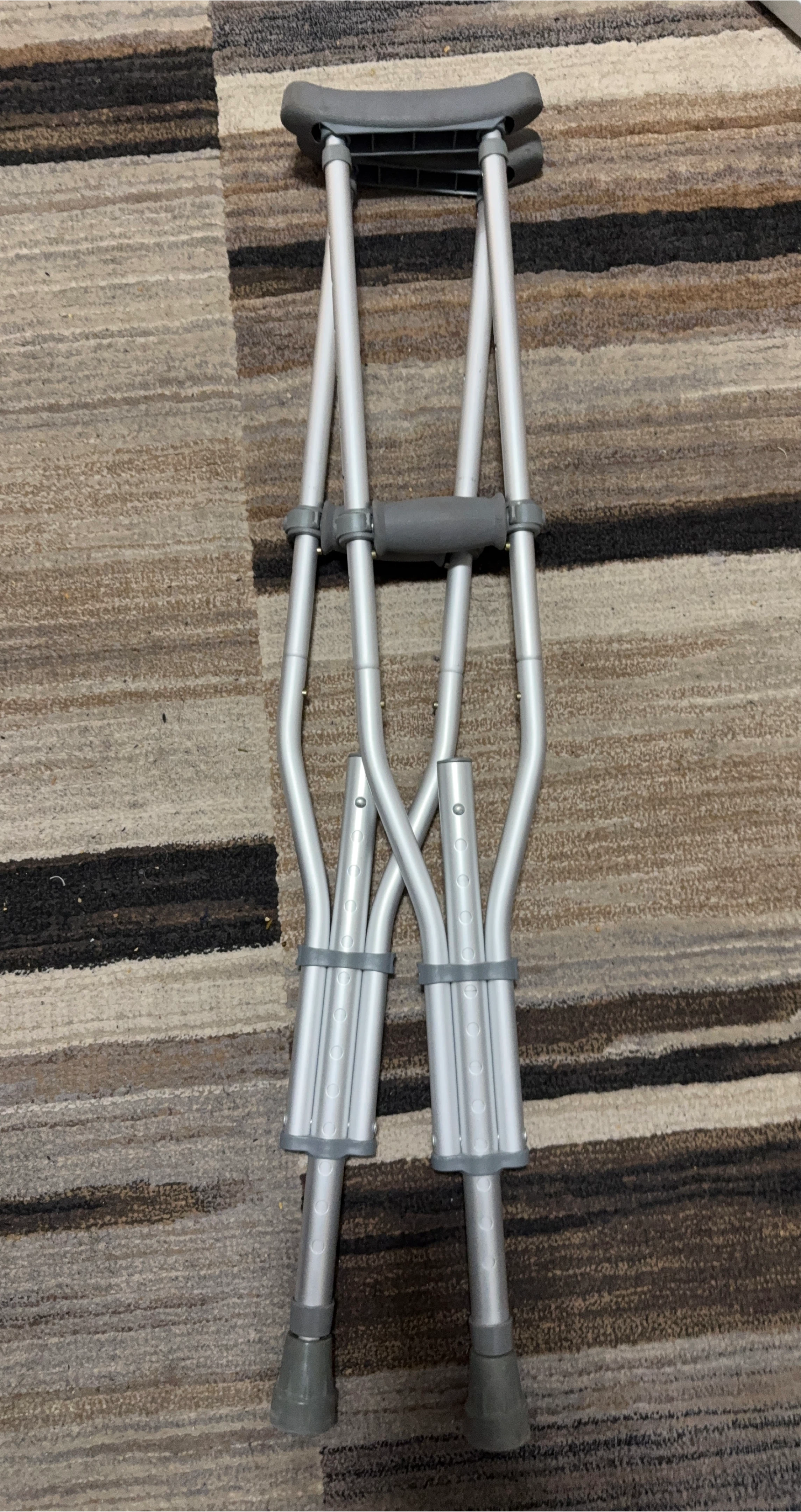 Adjustable Aluminum Crutches