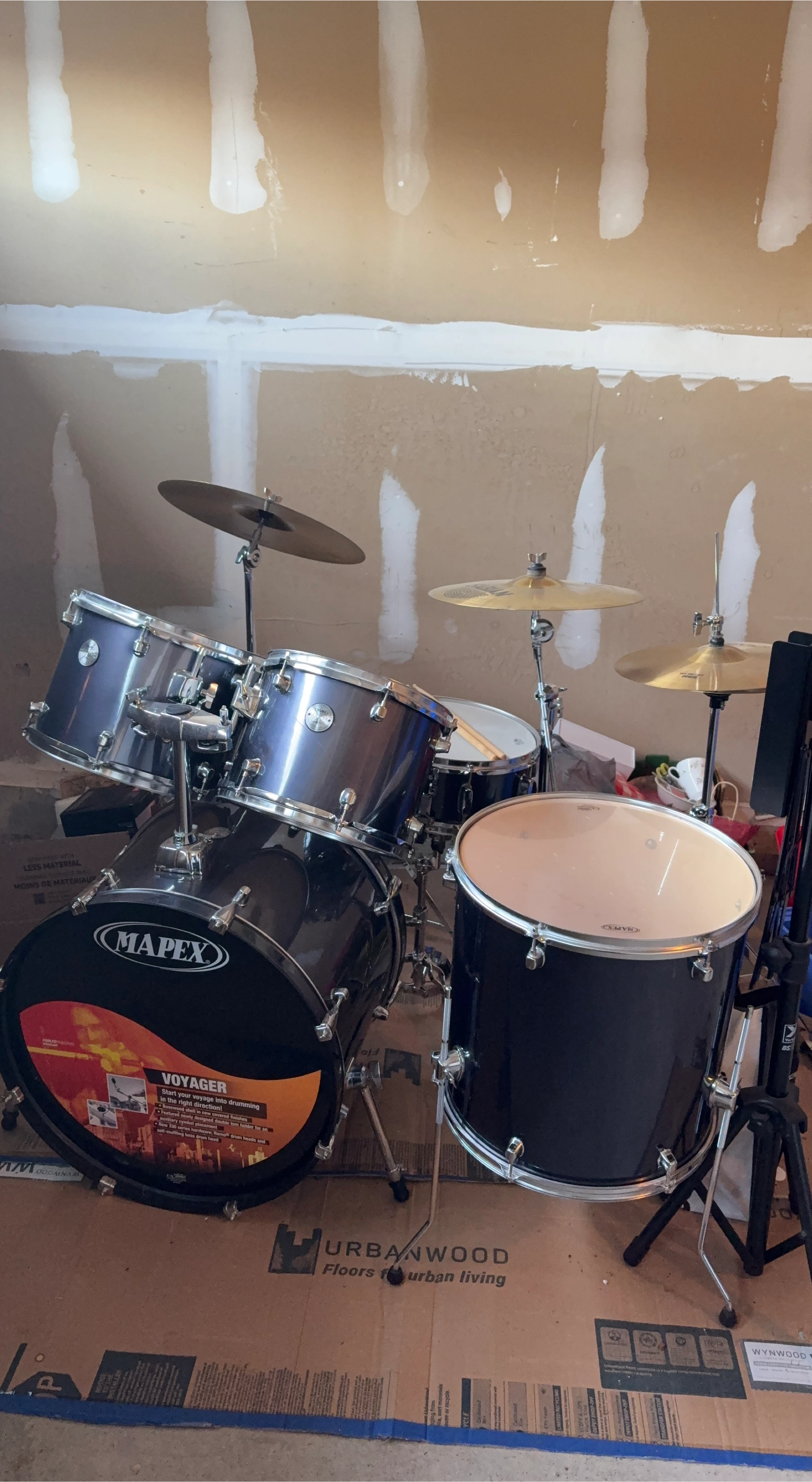 Mapex Voyager Drum Set