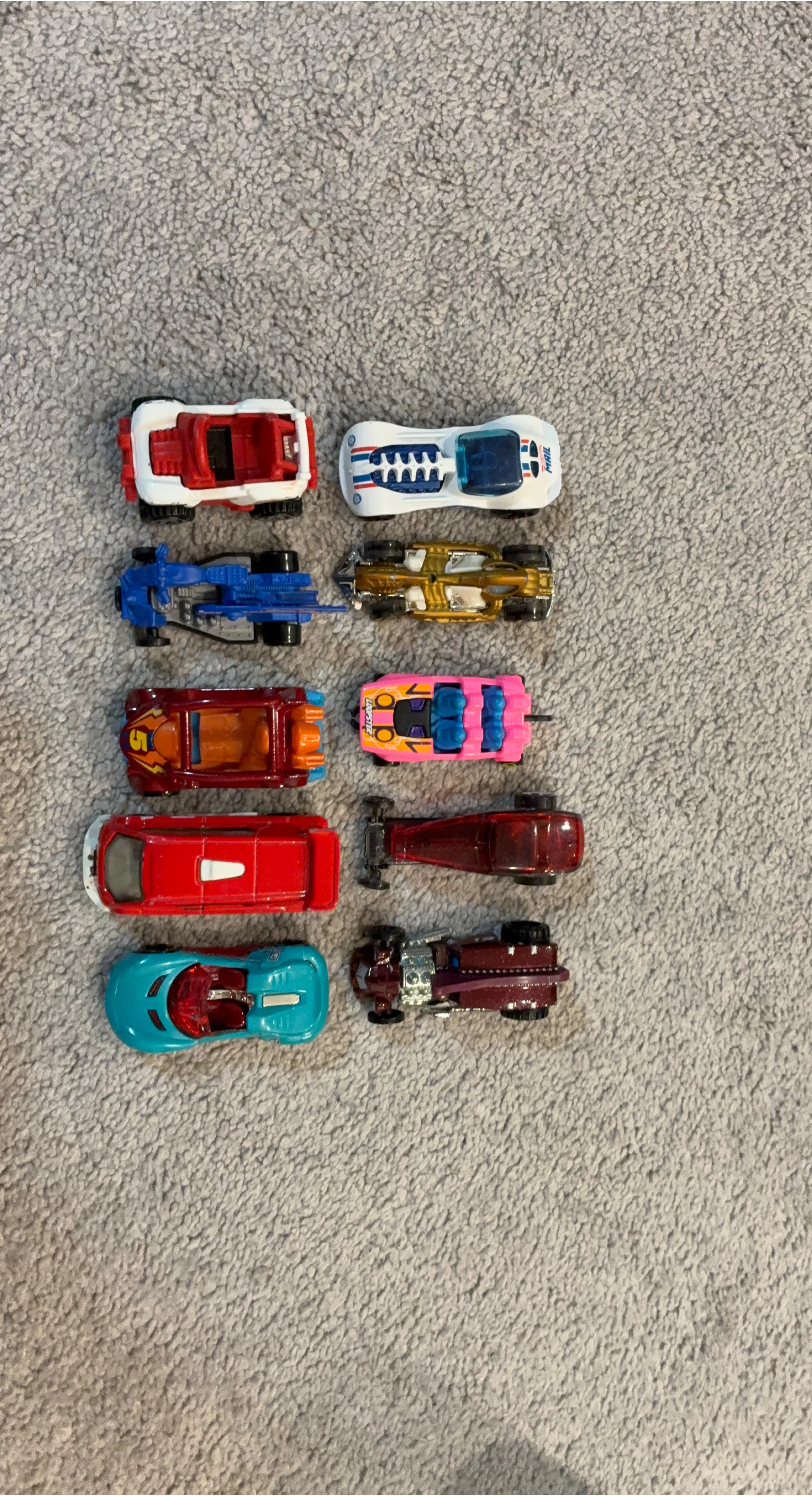 Hot Wheels Diecast Toy Cars - Lot of 10