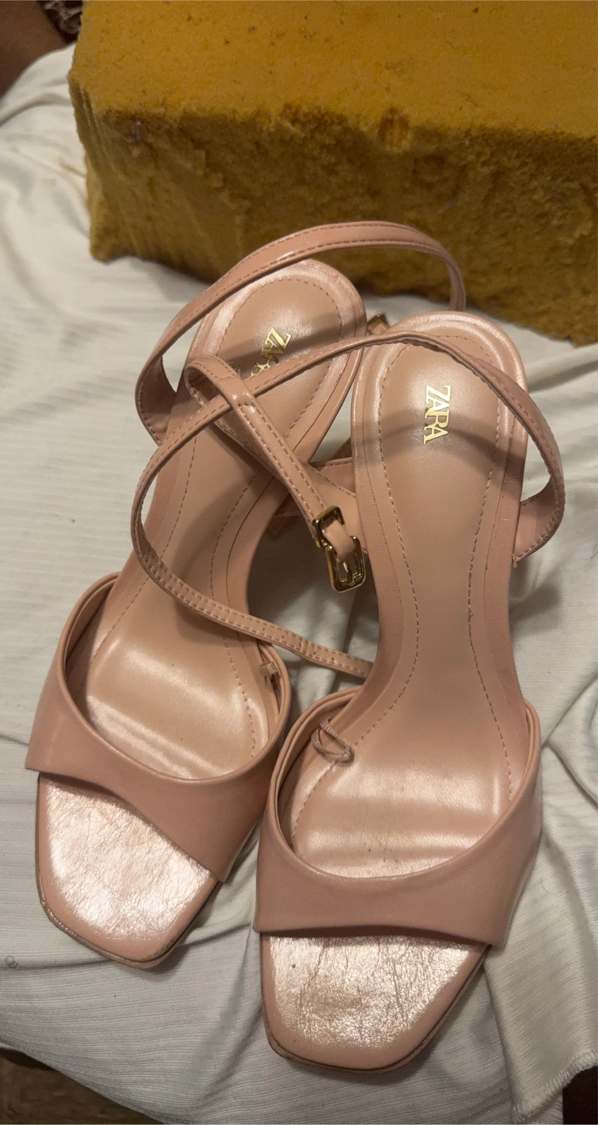 Zara Heels Size 6 Pink