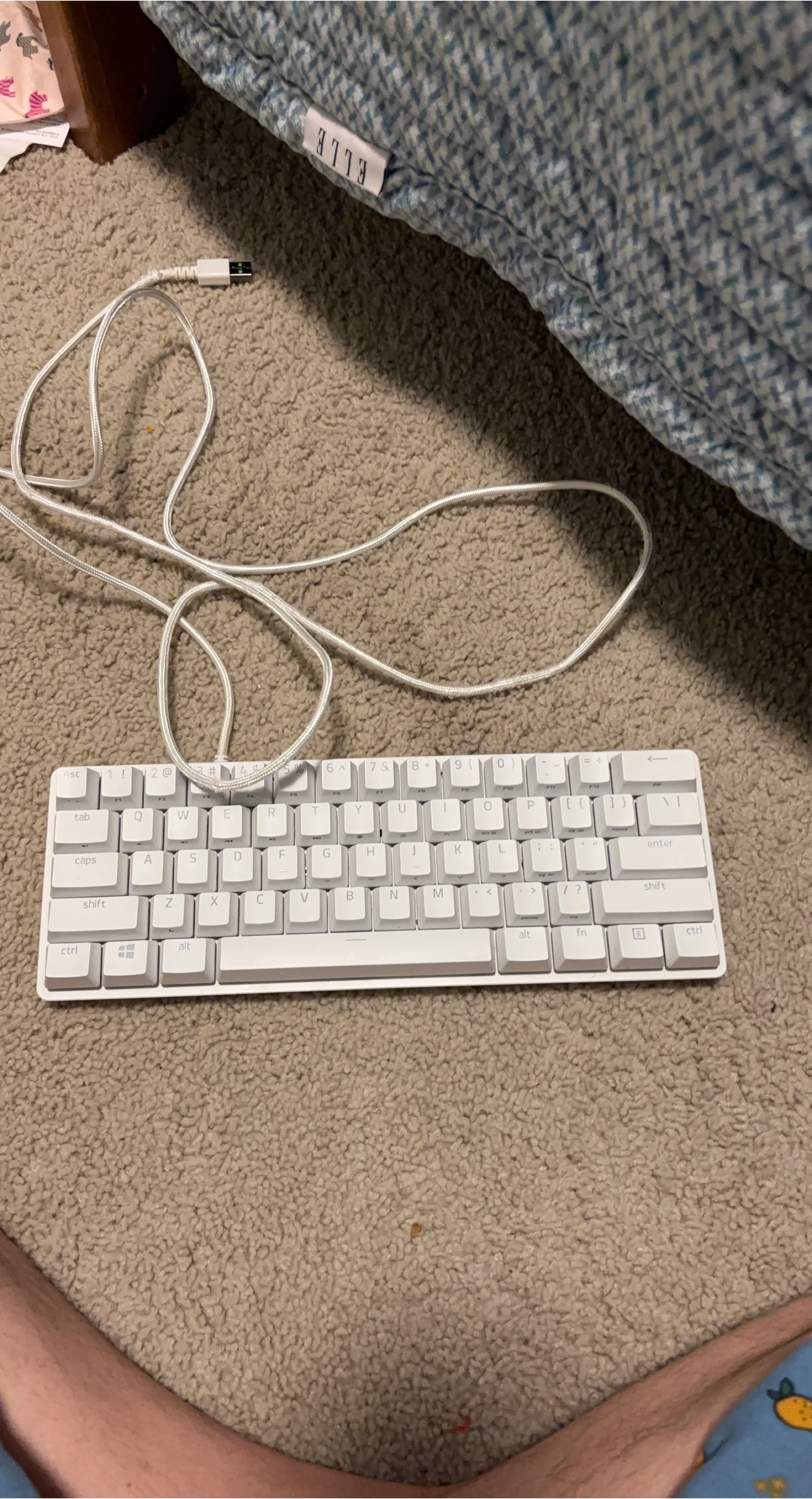 /moving sale/Razer Huntsman Mini Mercury Keyboard