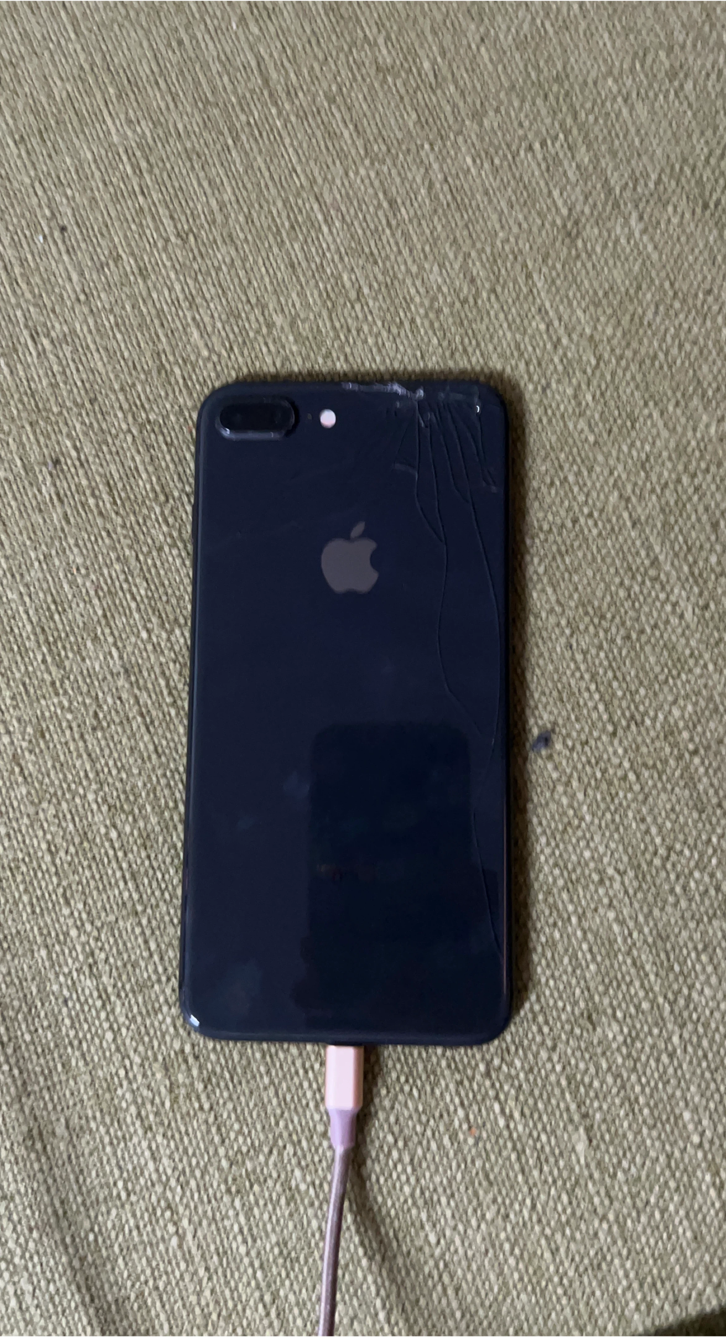 Used iPhone 8 Plus - Cracked Screen - photo 2