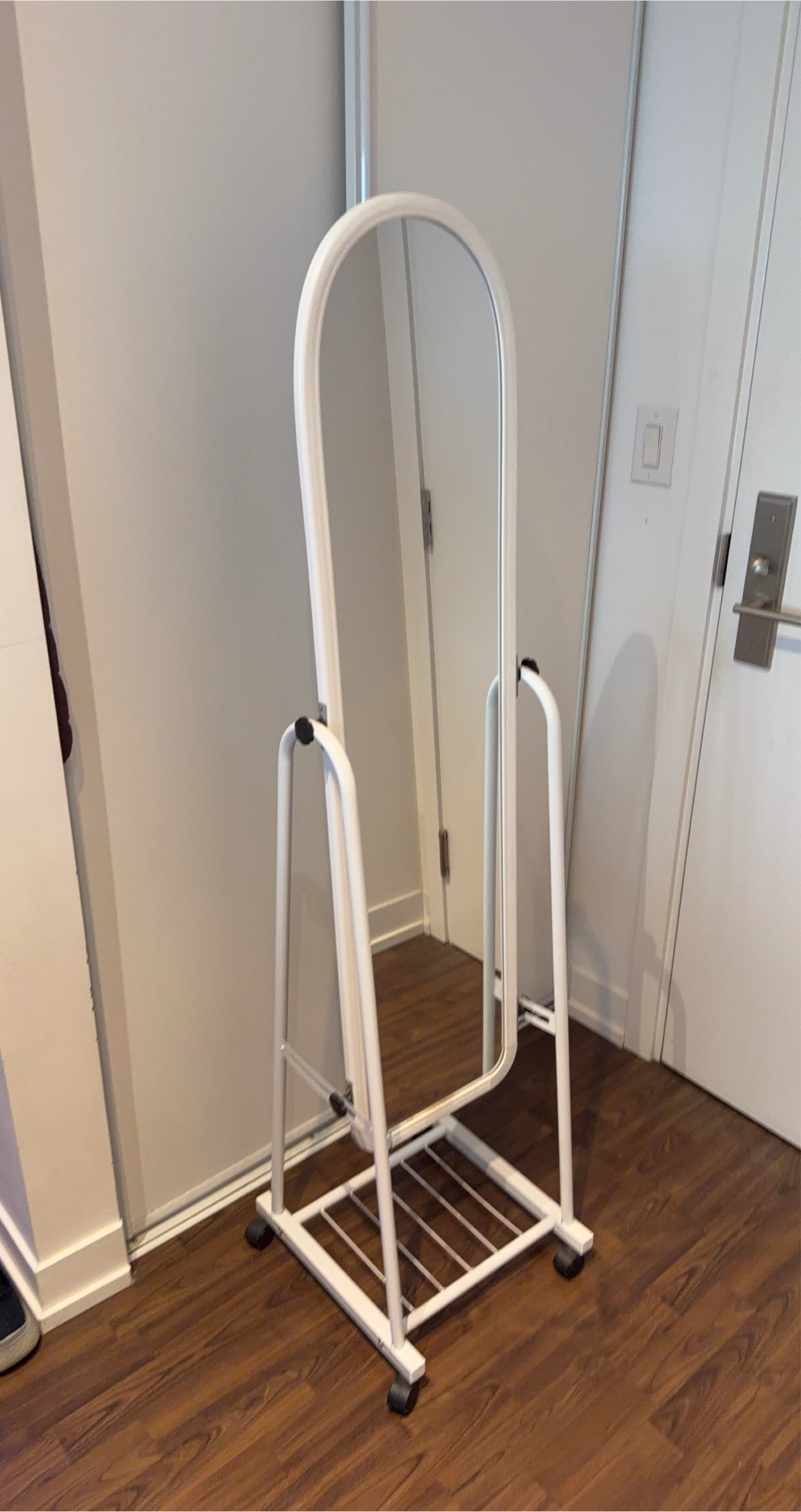 White Full Length Mirror with wheels - photo 2